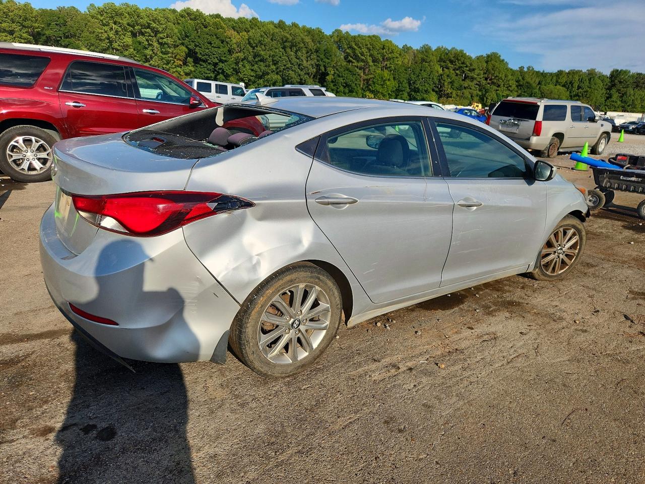 2015 Hyundai Elantra Se Серебряный vin: 5NPDH4AE8FH637600