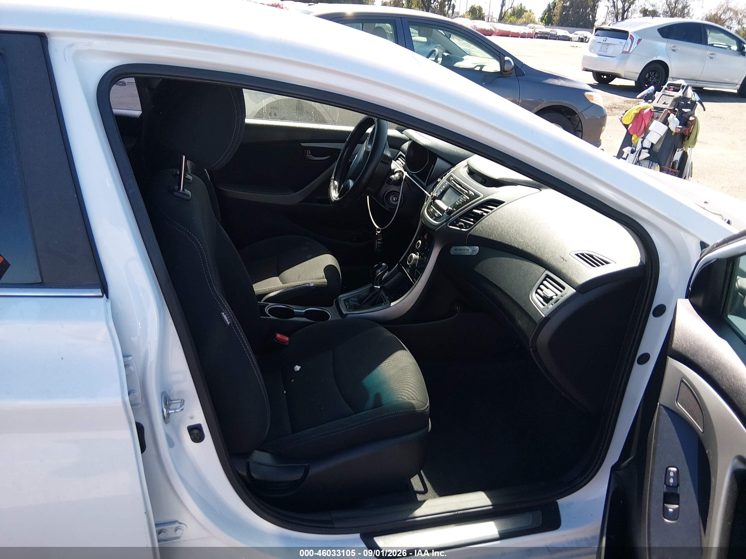 2015 Hyundai Elantra Se White vin: 5NPDH4AE8FH637712