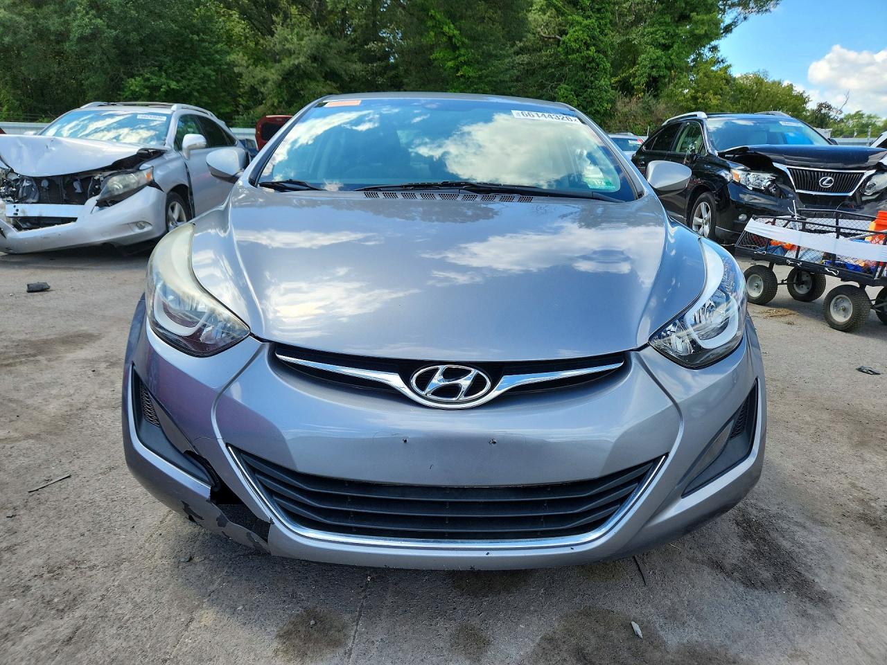 2015 Hyundai Elantra Se Серебряный vin: 5NPDH4AE8FH648905