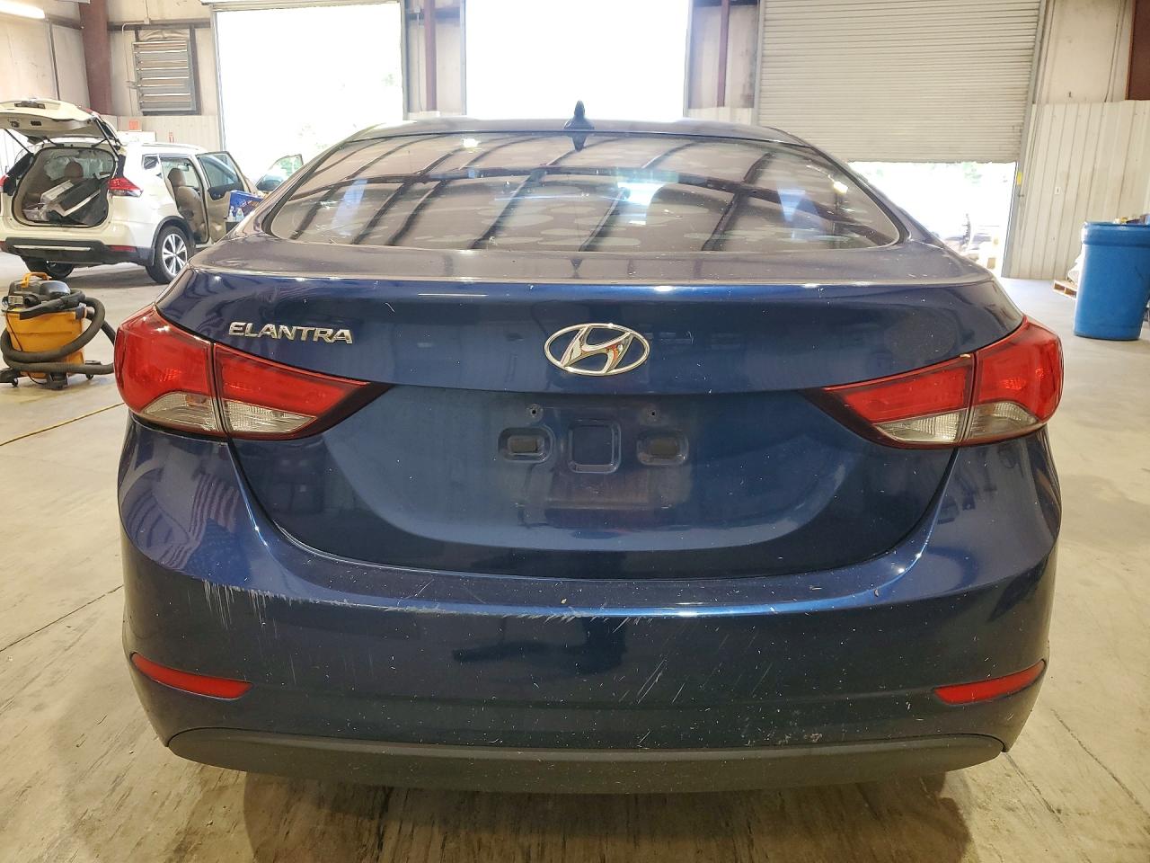 2015 Hyundai Elantra Se Blue vin: 5NPDH4AE8FH649066