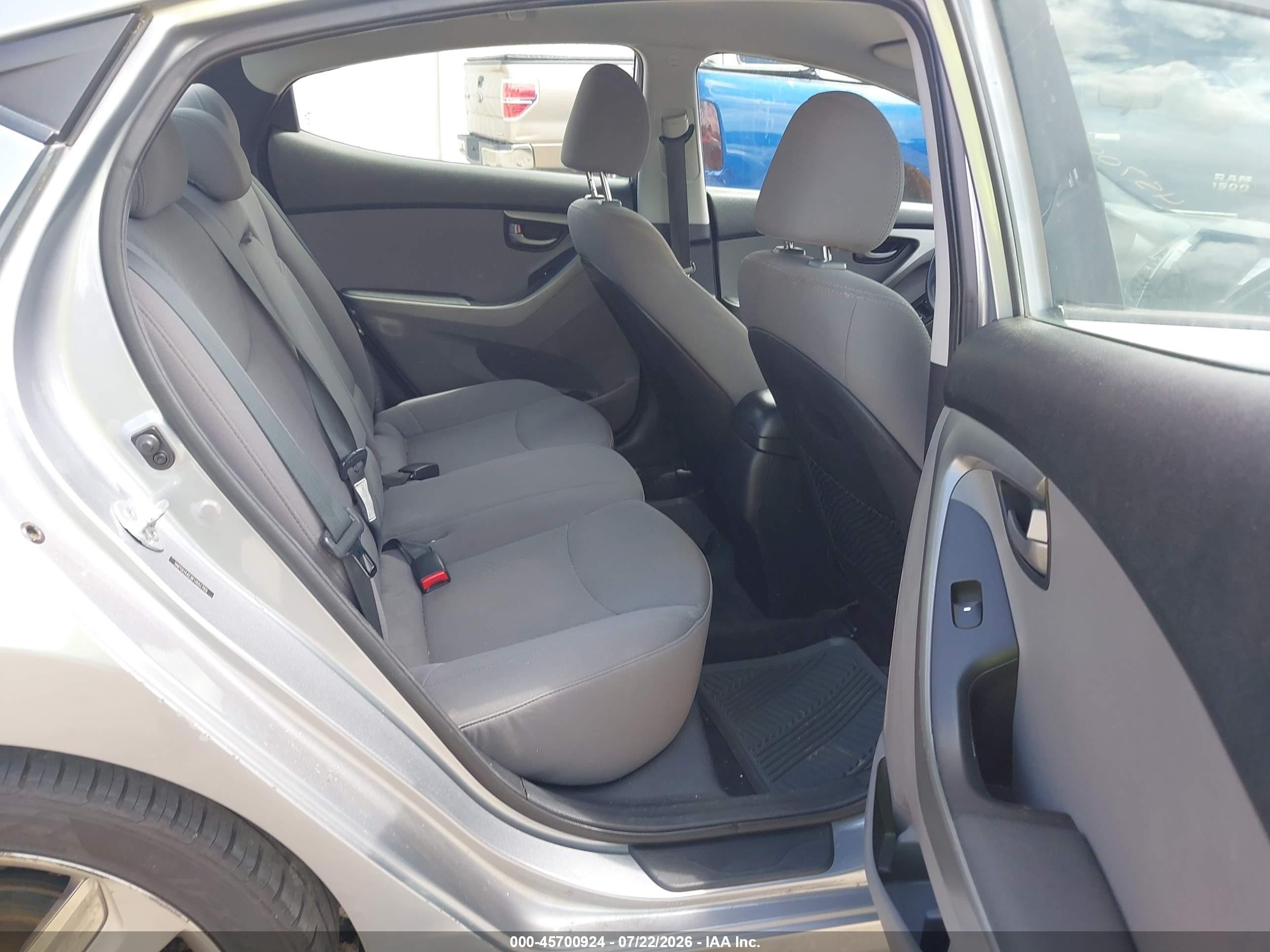 2015 Hyundai Elantra Se Gray vin: 5NPDH4AE8FH651769