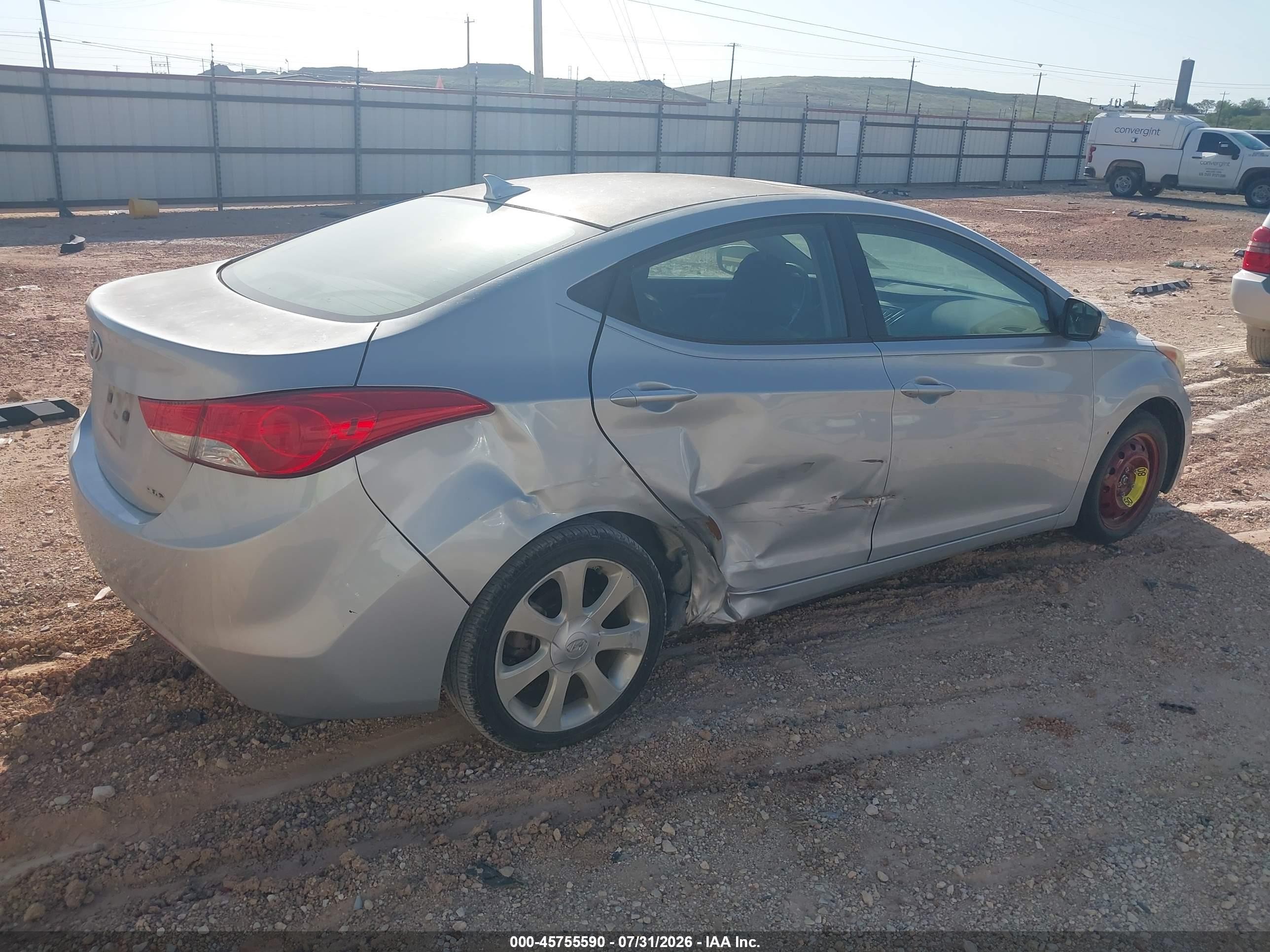 2011 Hyundai Elantra Limited Silver vin: 5NPDH4AE9BH001911