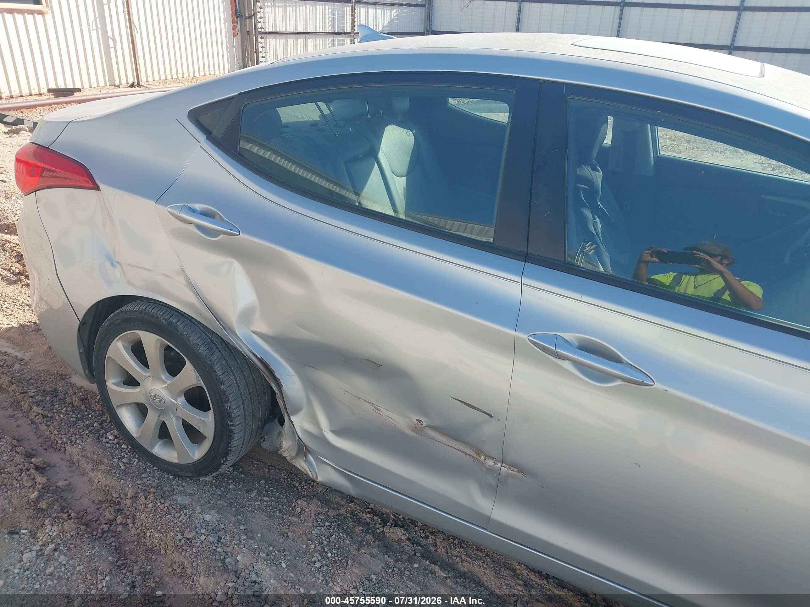 2011 Hyundai Elantra Limited Silver vin: 5NPDH4AE9BH001911