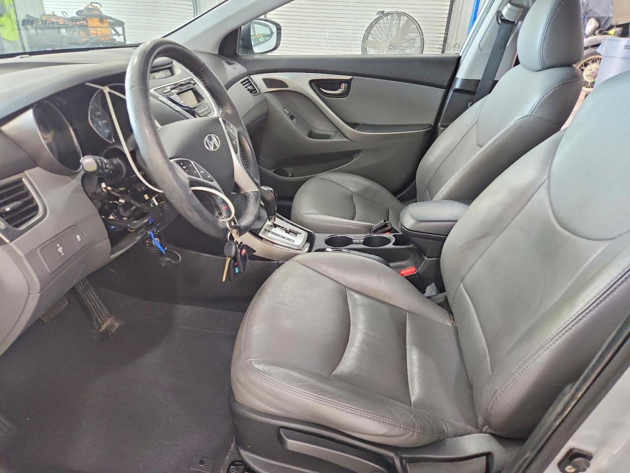 2011 Hyundai Elantra Limited Silver vin: 5NPDH4AE9BH002640