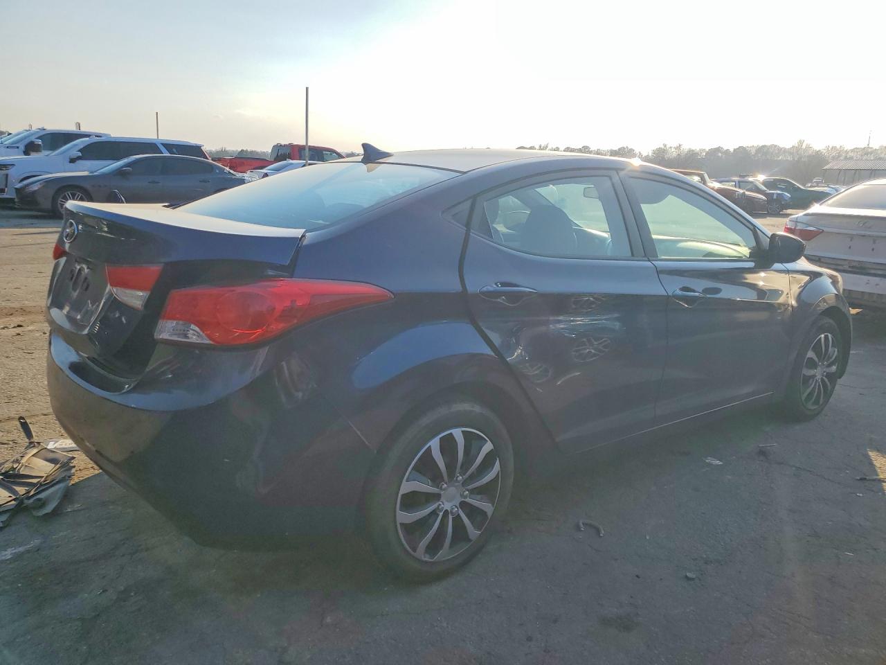 2011 Hyundai Elantra Gls Blue vin: 5NPDH4AE9BH013816