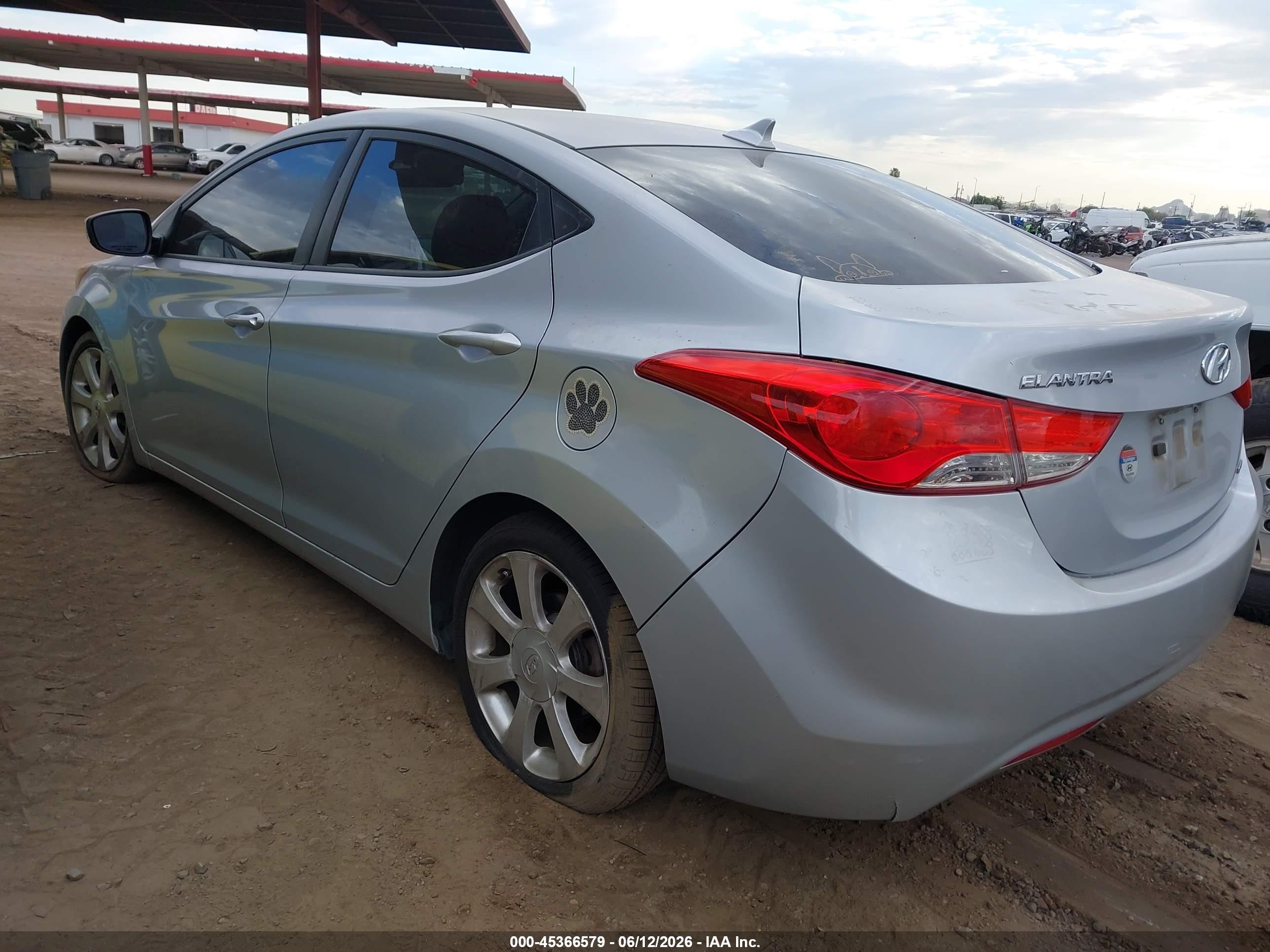 2011 Hyundai Elantra Limited Silver vin: 5NPDH4AE9BH014285