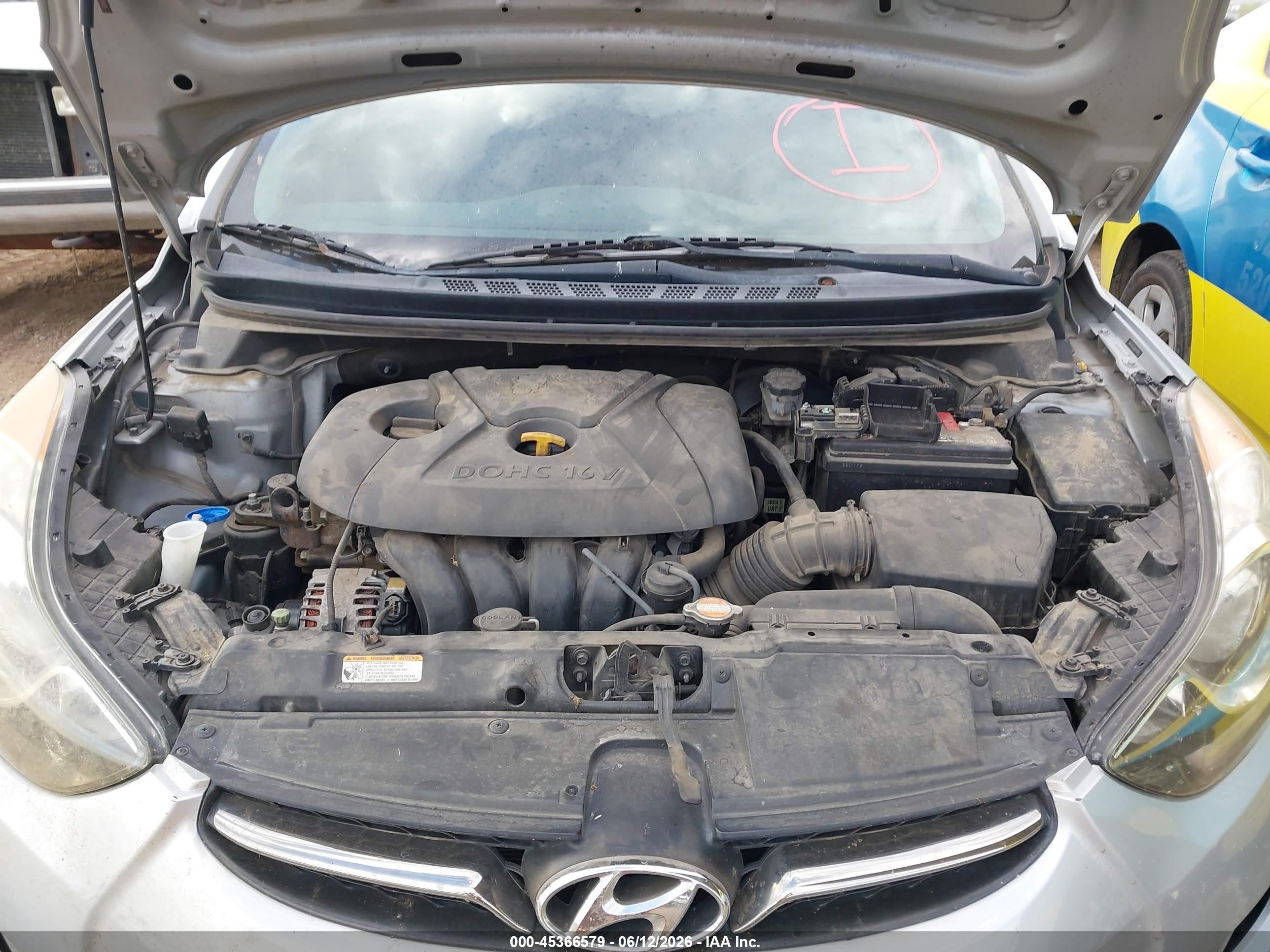 2011 Hyundai Elantra Limited Silver vin: 5NPDH4AE9BH014285