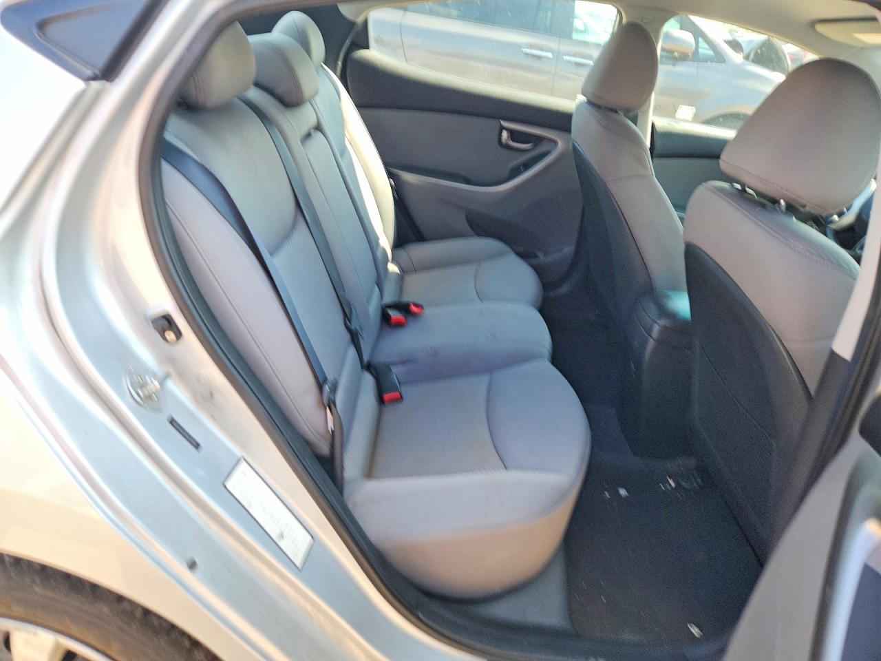 2011 Hyundai Elantra Gls Silver vin: 5NPDH4AE9BH028994