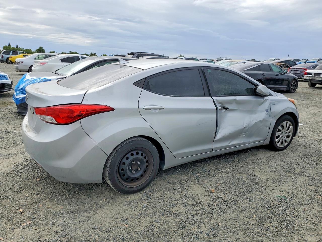 2011 Hyundai Elantra Gls Silver vin: 5NPDH4AE9BH033371