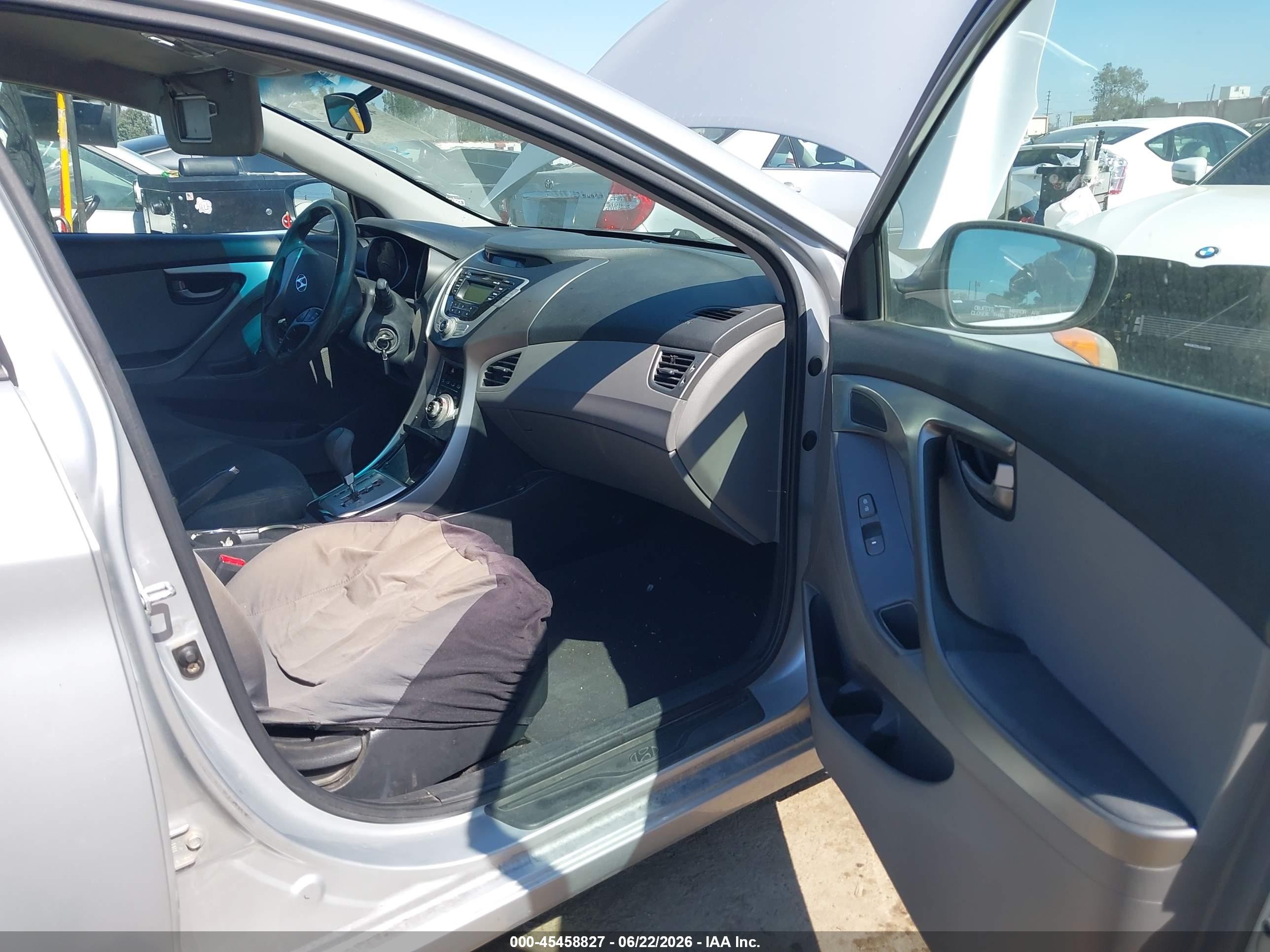 2011 Hyundai Elantra Gls Silver vin: 5NPDH4AE9BH033385