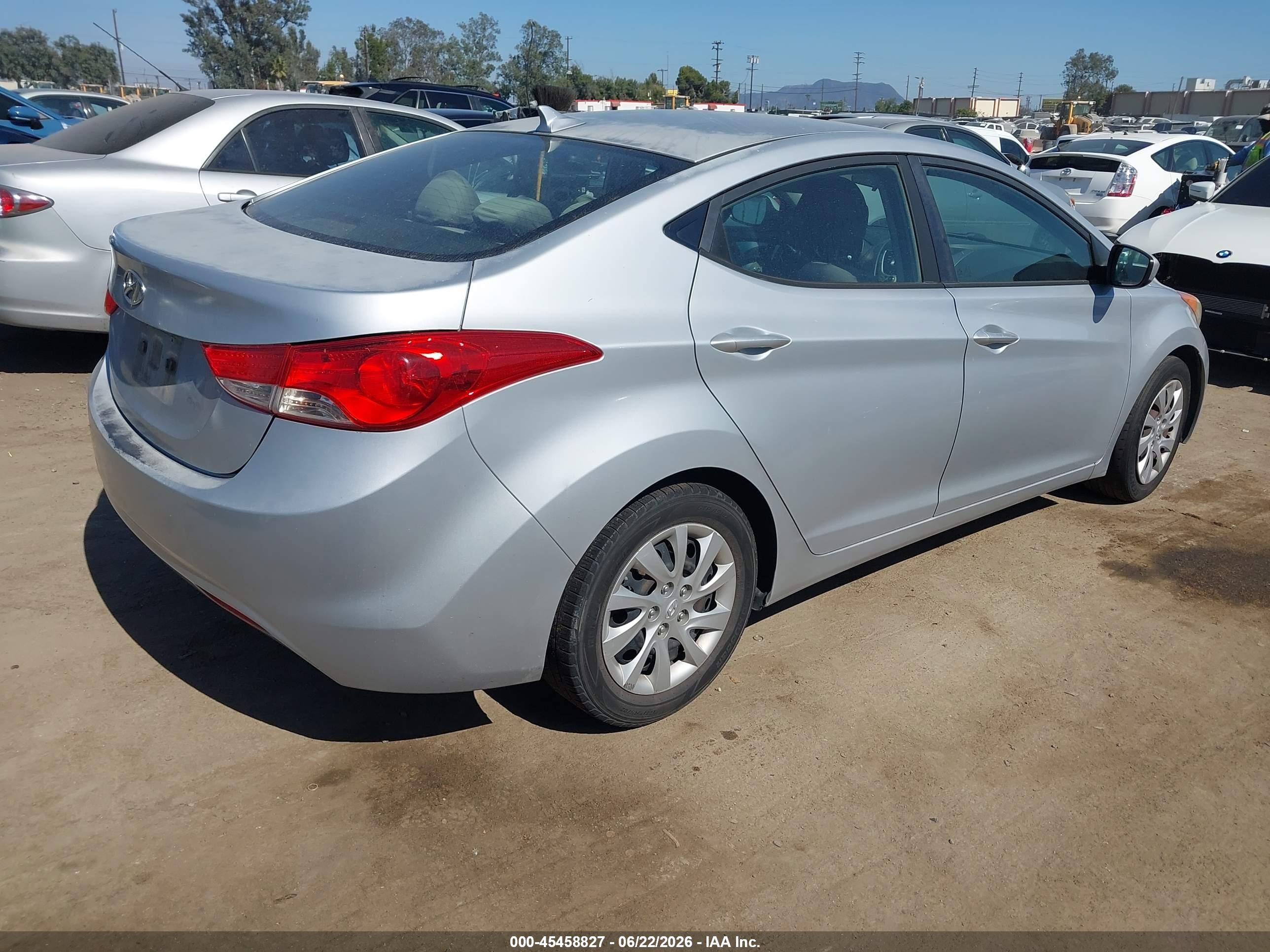 2011 Hyundai Elantra Gls Silver vin: 5NPDH4AE9BH033385