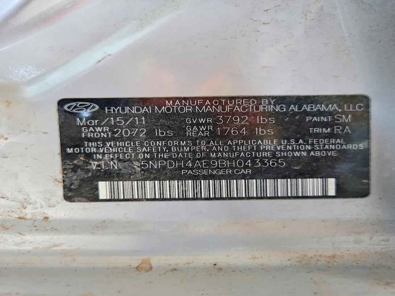2011 Hyundai Elantra Limited Silver vin: 5NPDH4AE9BH043365