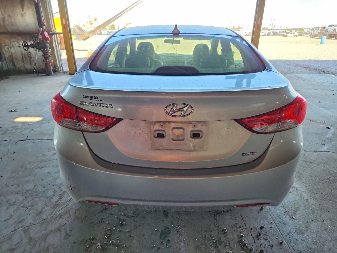 2011 Hyundai Elantra Limited Silver vin: 5NPDH4AE9BH043365