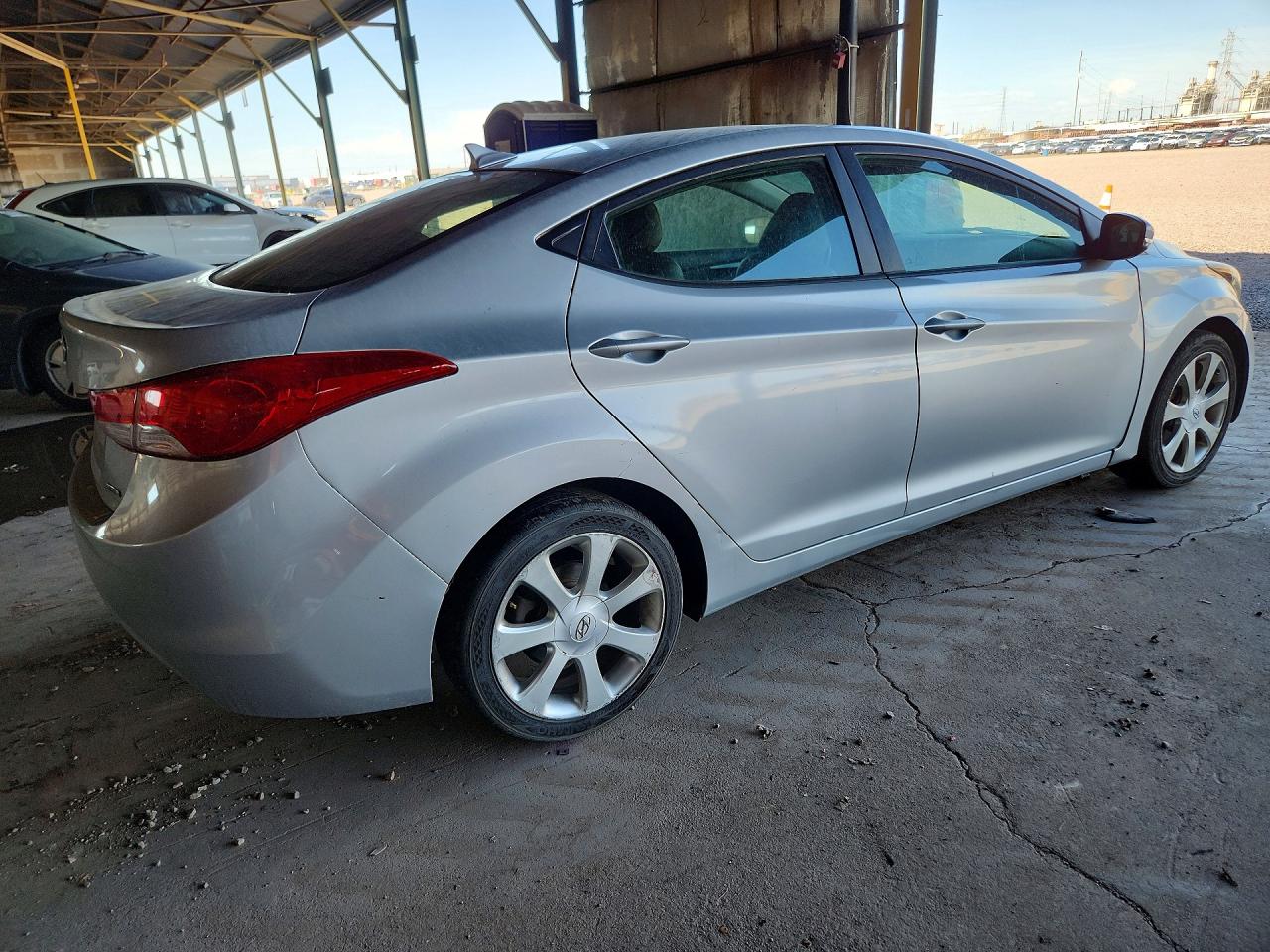 2011 Hyundai Elantra Limited Silver vin: 5NPDH4AE9BH043365