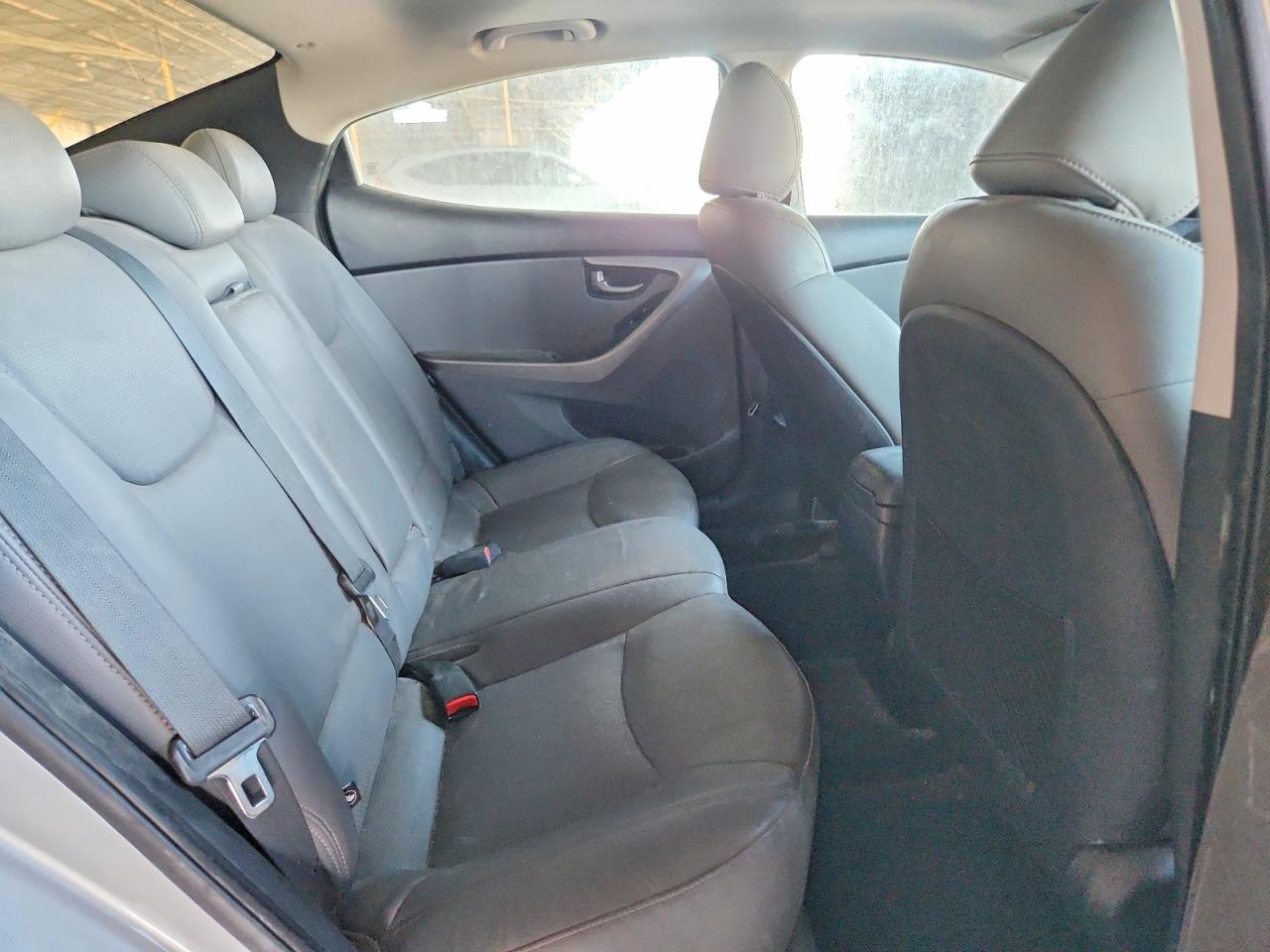 2011 Hyundai Elantra Limited Silver vin: 5NPDH4AE9BH043365