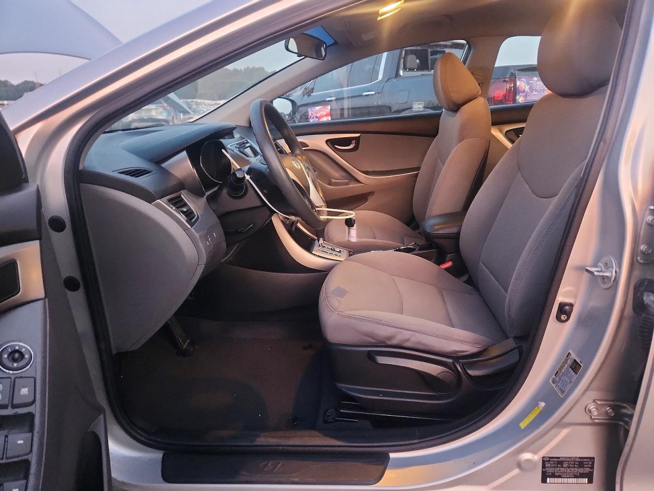 2012 Hyundai Elantra Gls Silver vin: 5NPDH4AE9CH077159