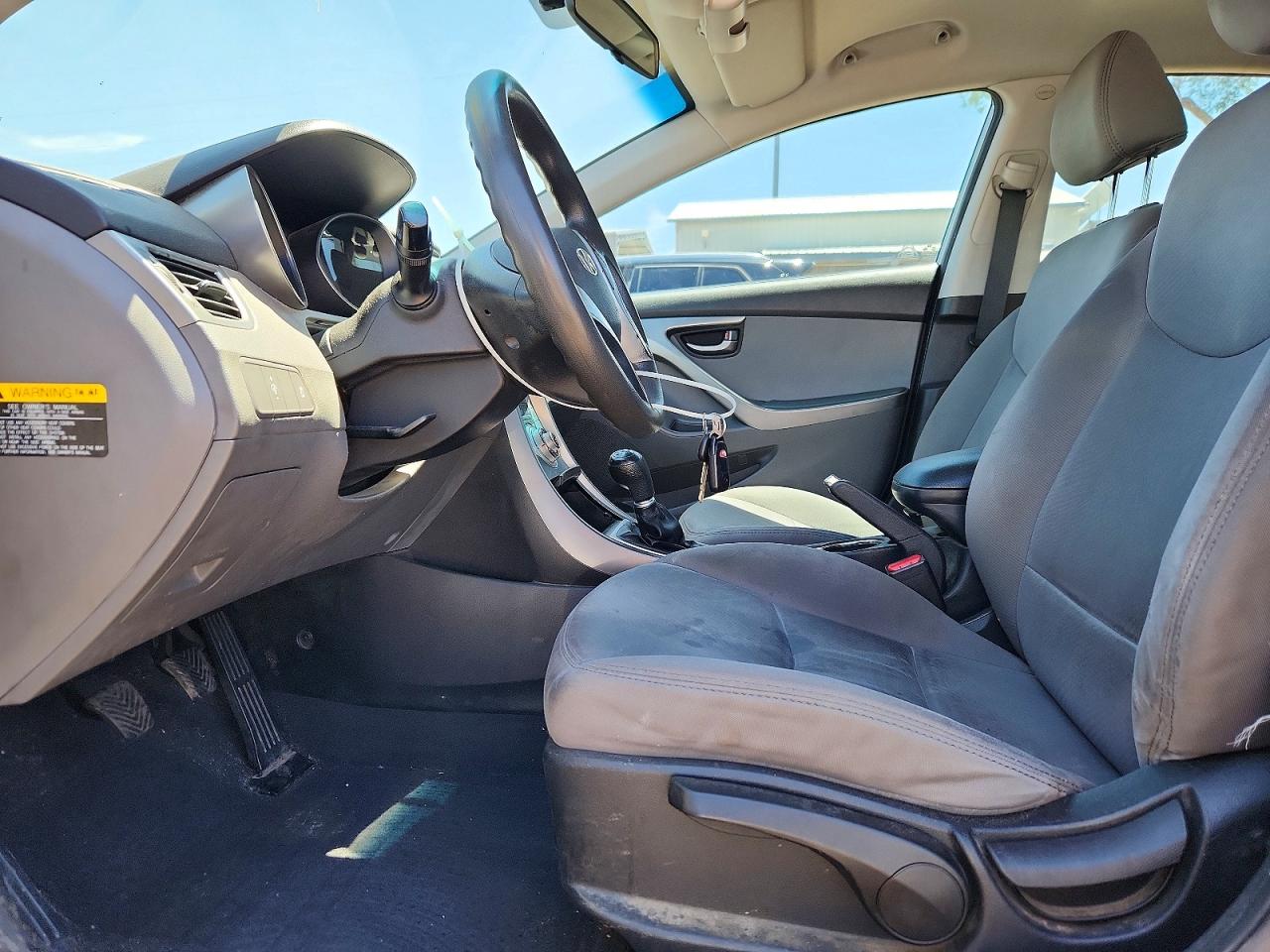 2012 Hyundai Elantra Gls Silver vin: 5NPDH4AE9CH080742