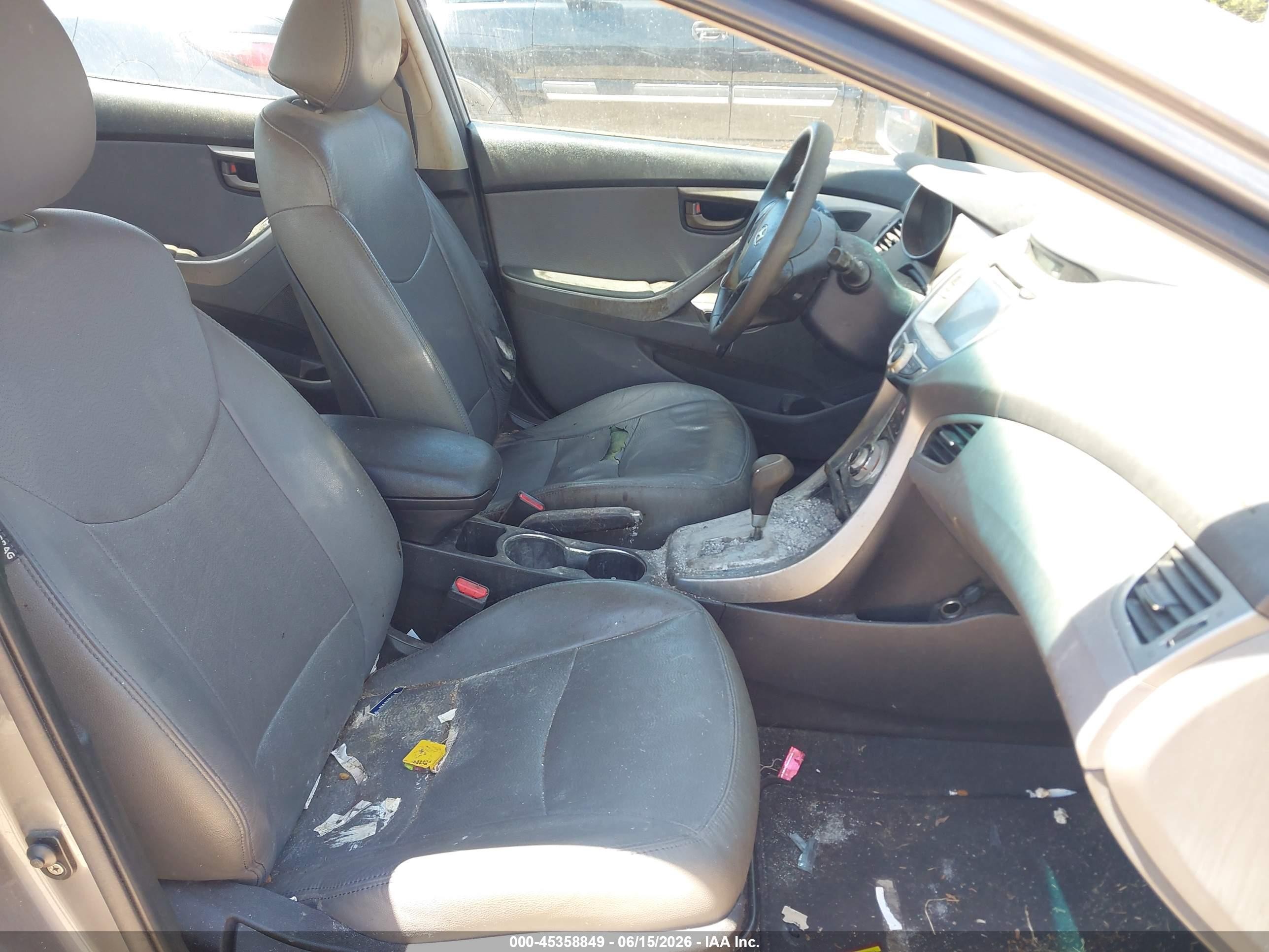 2012 Hyundai Elantra Limited Gray vin: 5NPDH4AE9CH090803