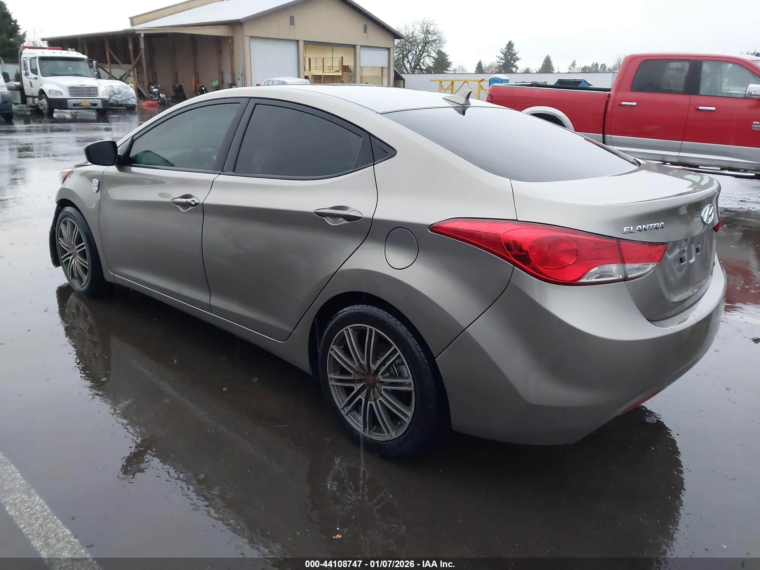 2012 Hyundai Elantra Limited Gray vin: 5NPDH4AE9CH111570
