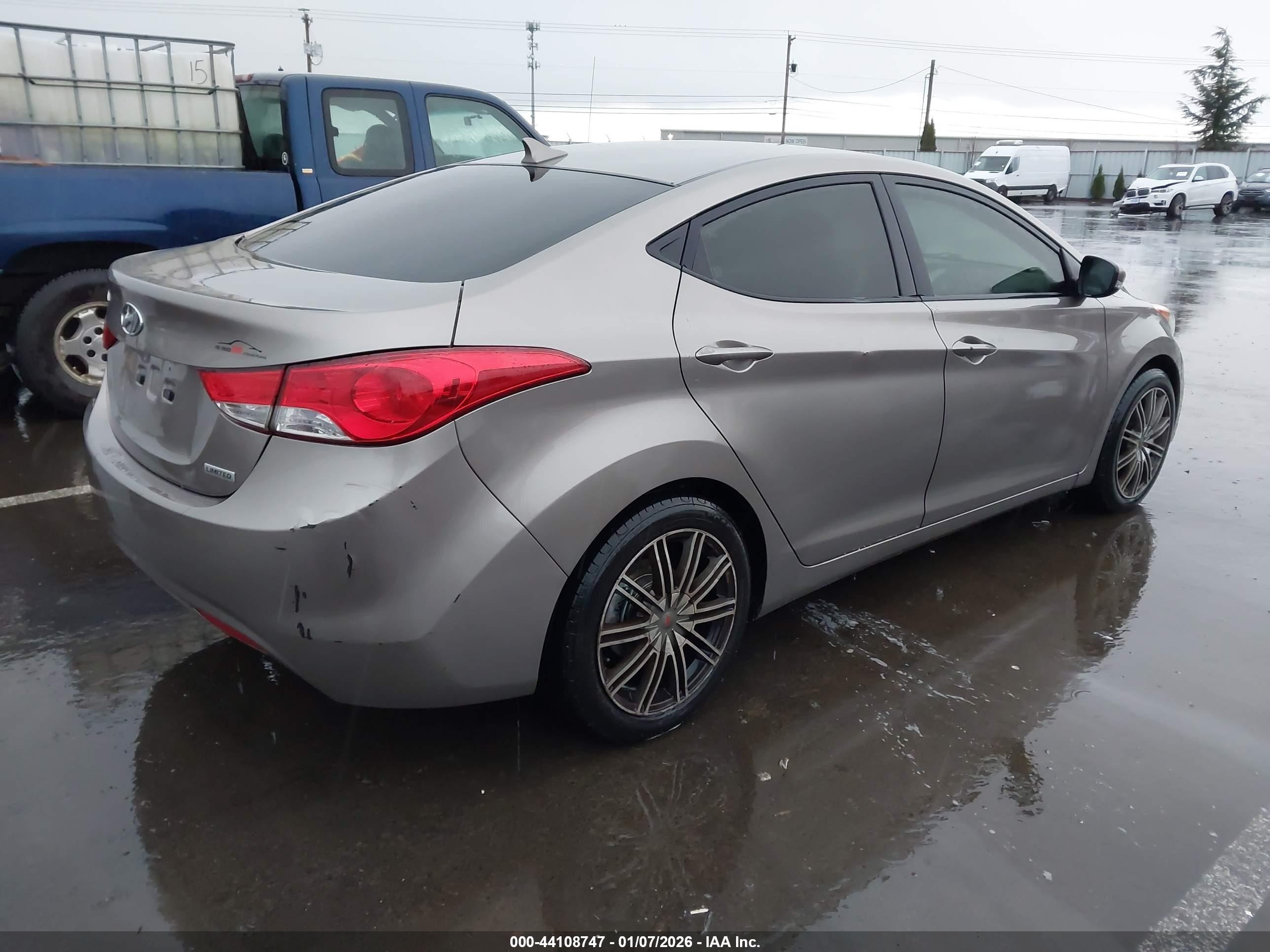 2012 Hyundai Elantra Limited Gray vin: 5NPDH4AE9CH111570