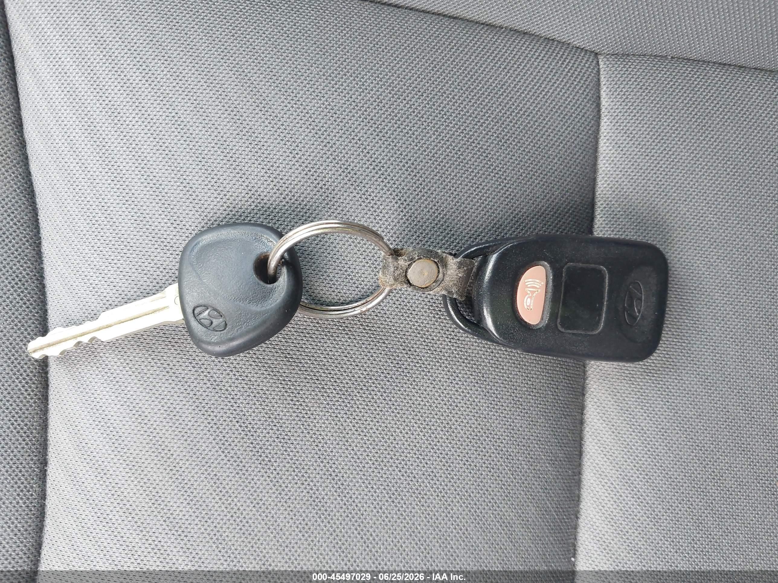 2012 Hyundai Elantra Gls Серый vin: 5NPDH4AE9CH119233