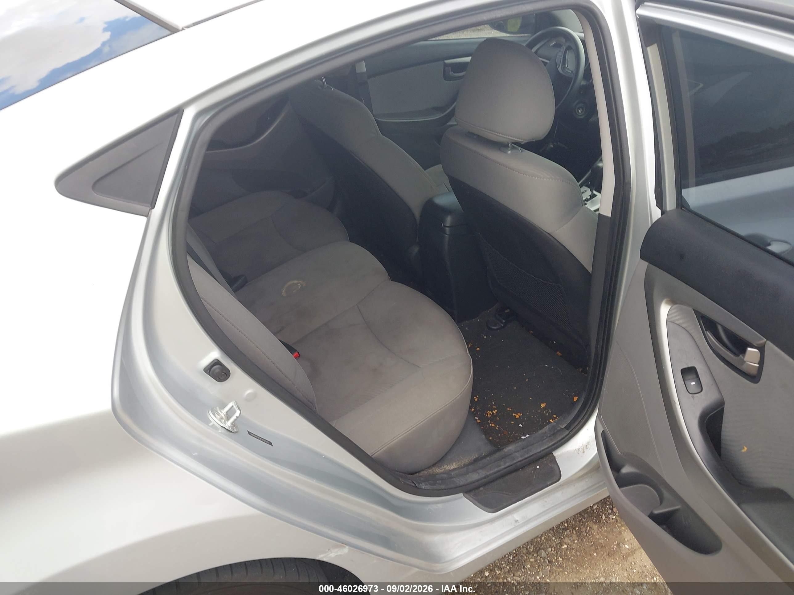 2012 Hyundai Elantra Gls Silver vin: 5NPDH4AE9CH121015