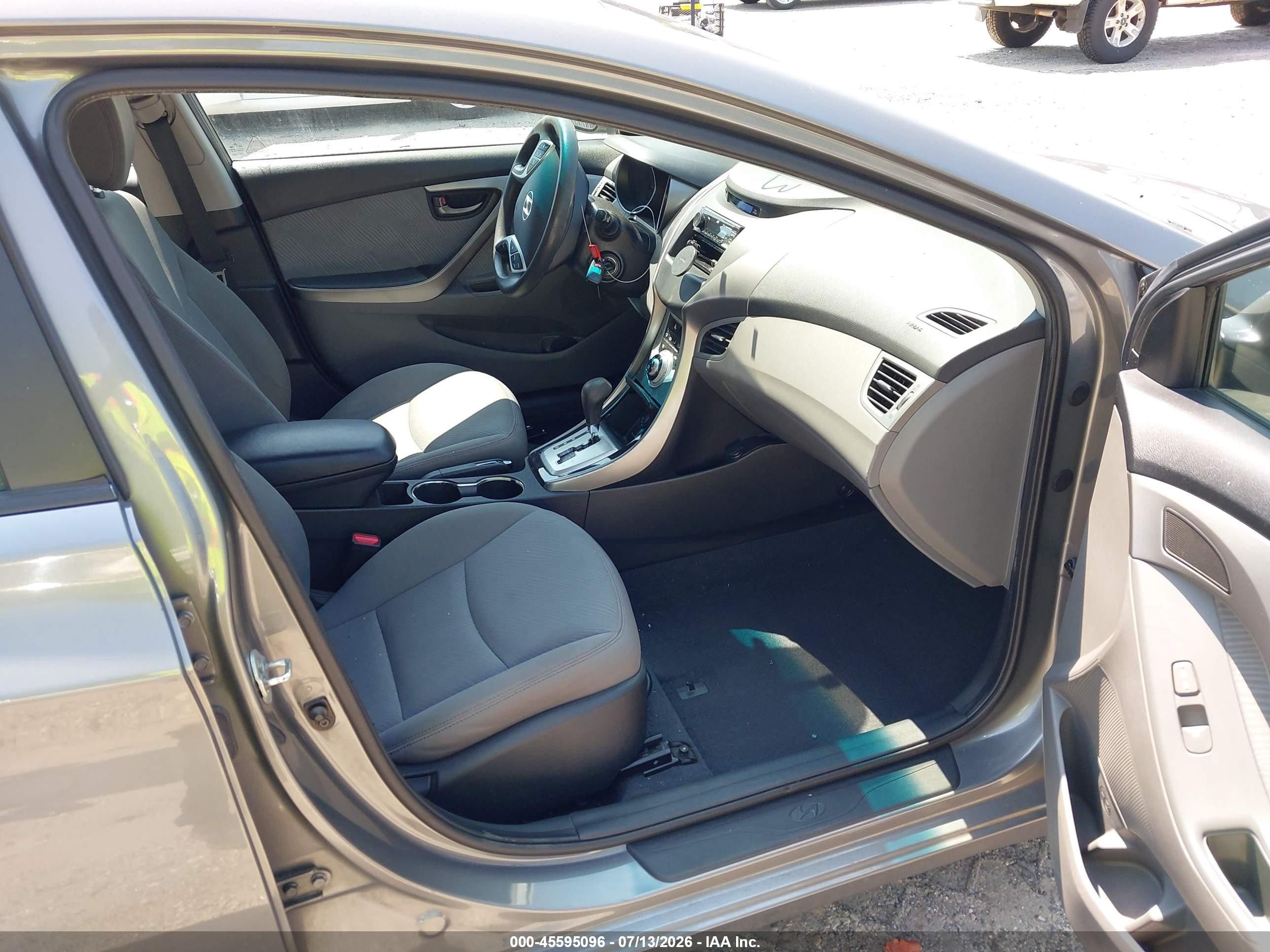 2013 Hyundai Elantra Gls Gray vin: 5NPDH4AE9DH156655