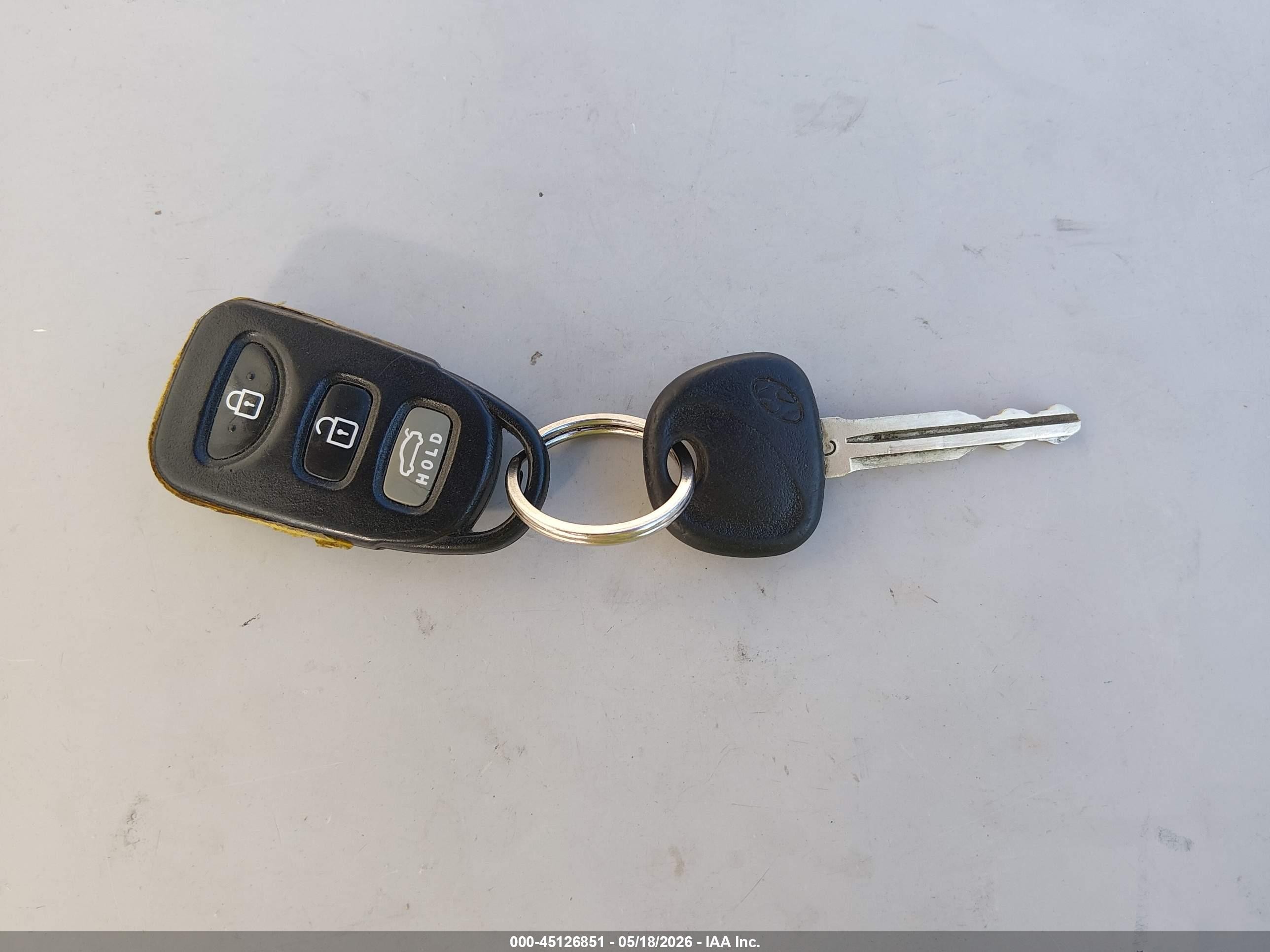 2013 Hyundai Elantra Gls Silver vin: 5NPDH4AE9DH167221