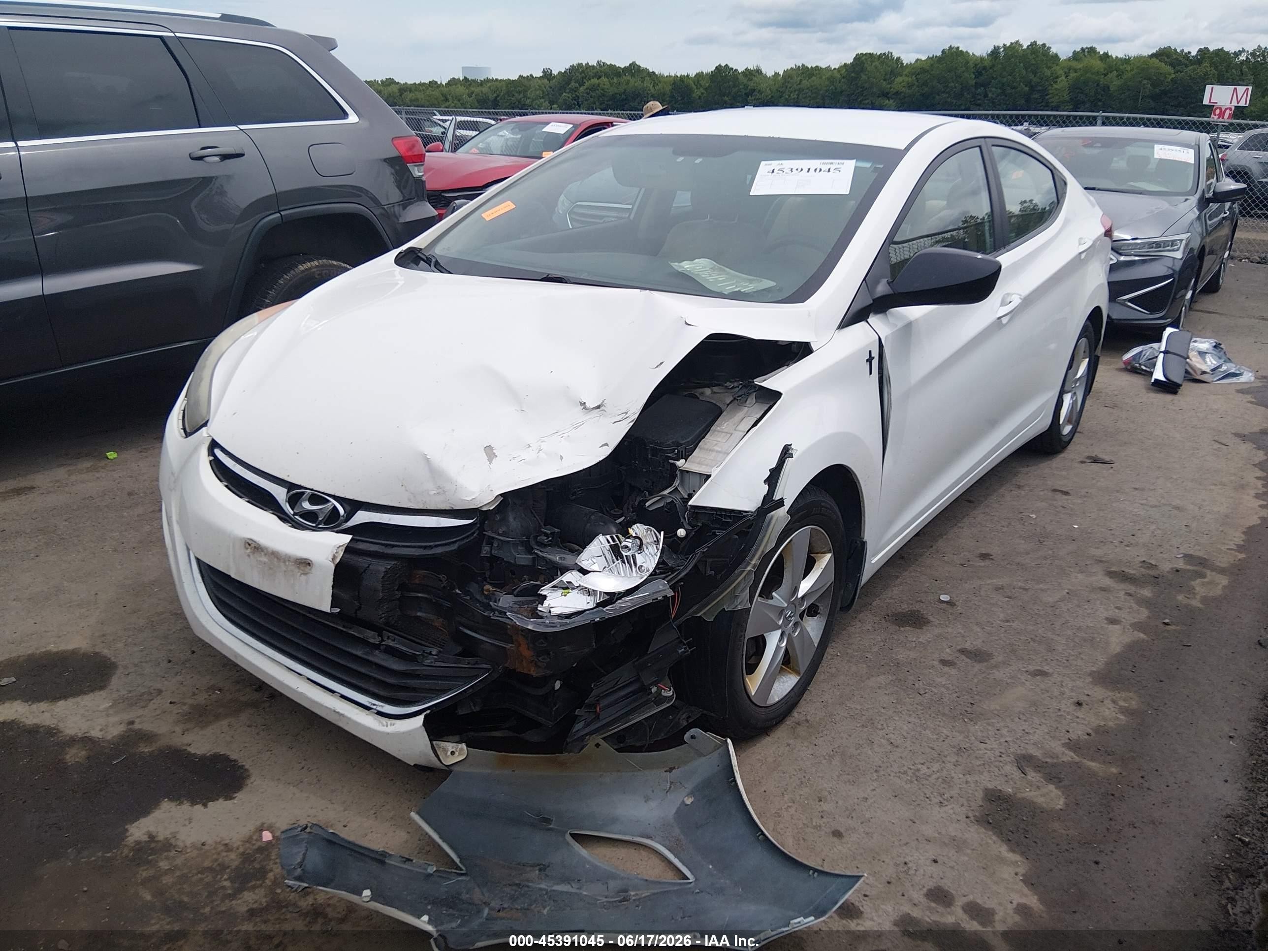 2013 Hyundai Elantra Gls White vin: 5NPDH4AE9DH174928