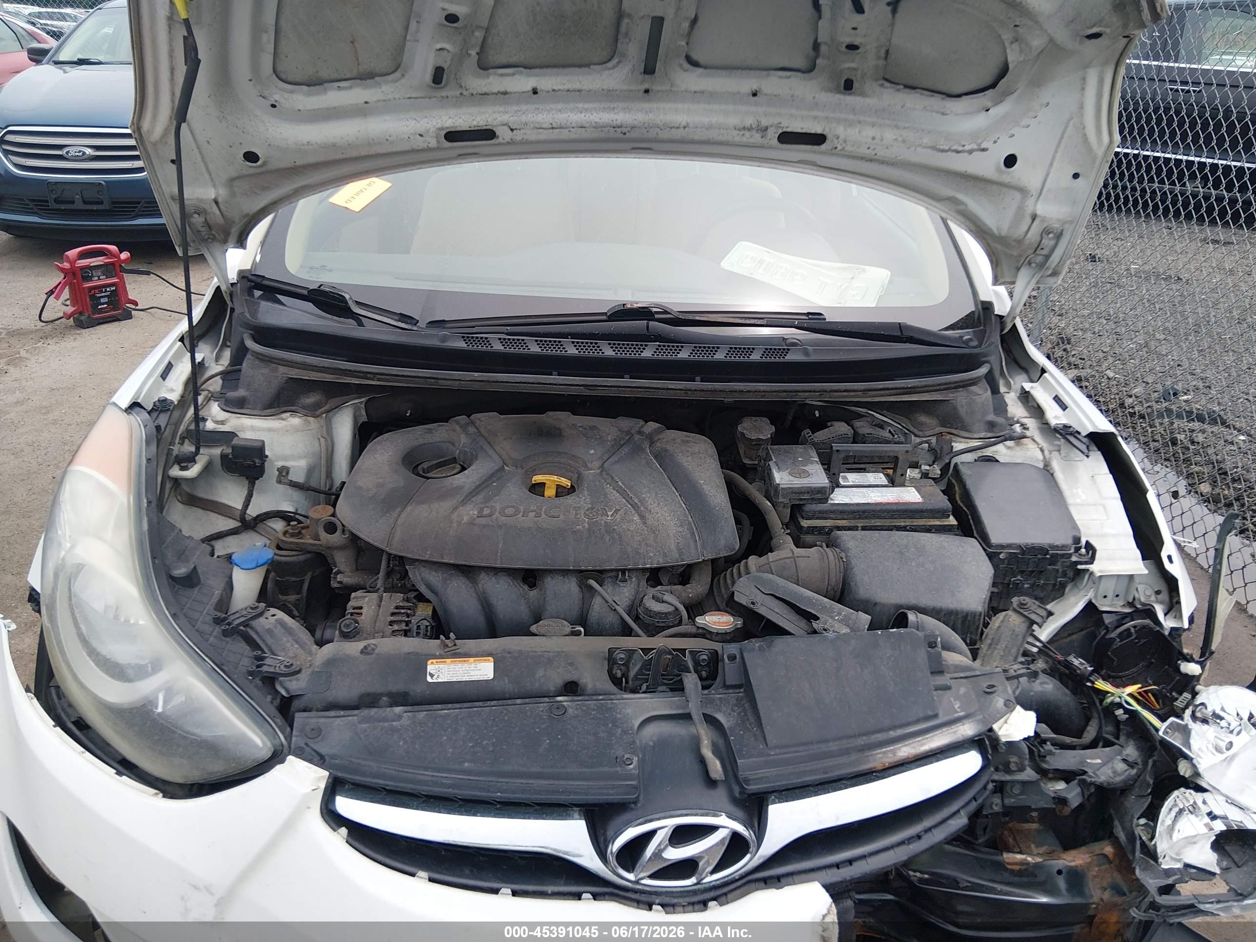 2013 Hyundai Elantra Gls White vin: 5NPDH4AE9DH174928