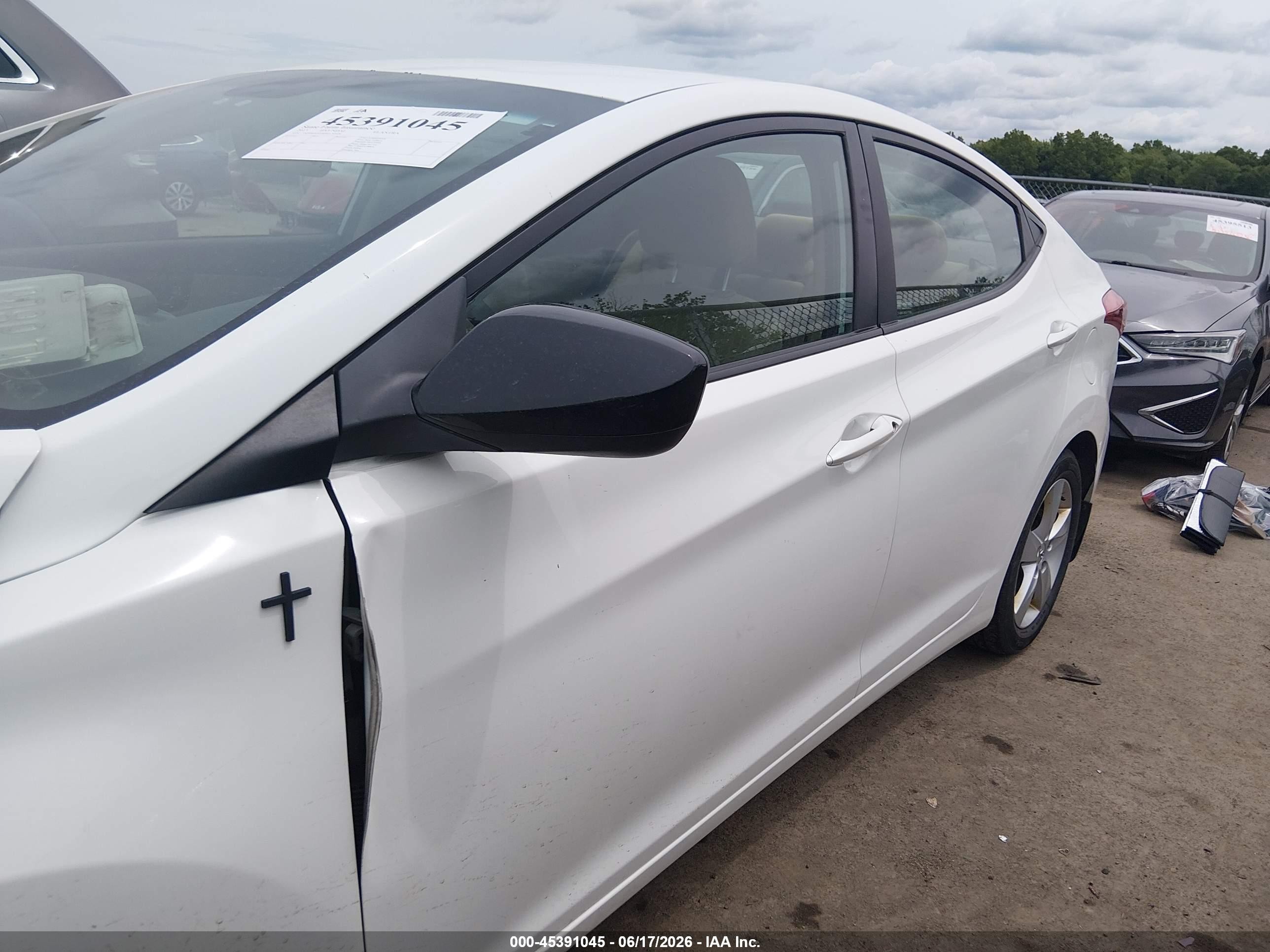 2013 Hyundai Elantra Gls White vin: 5NPDH4AE9DH174928