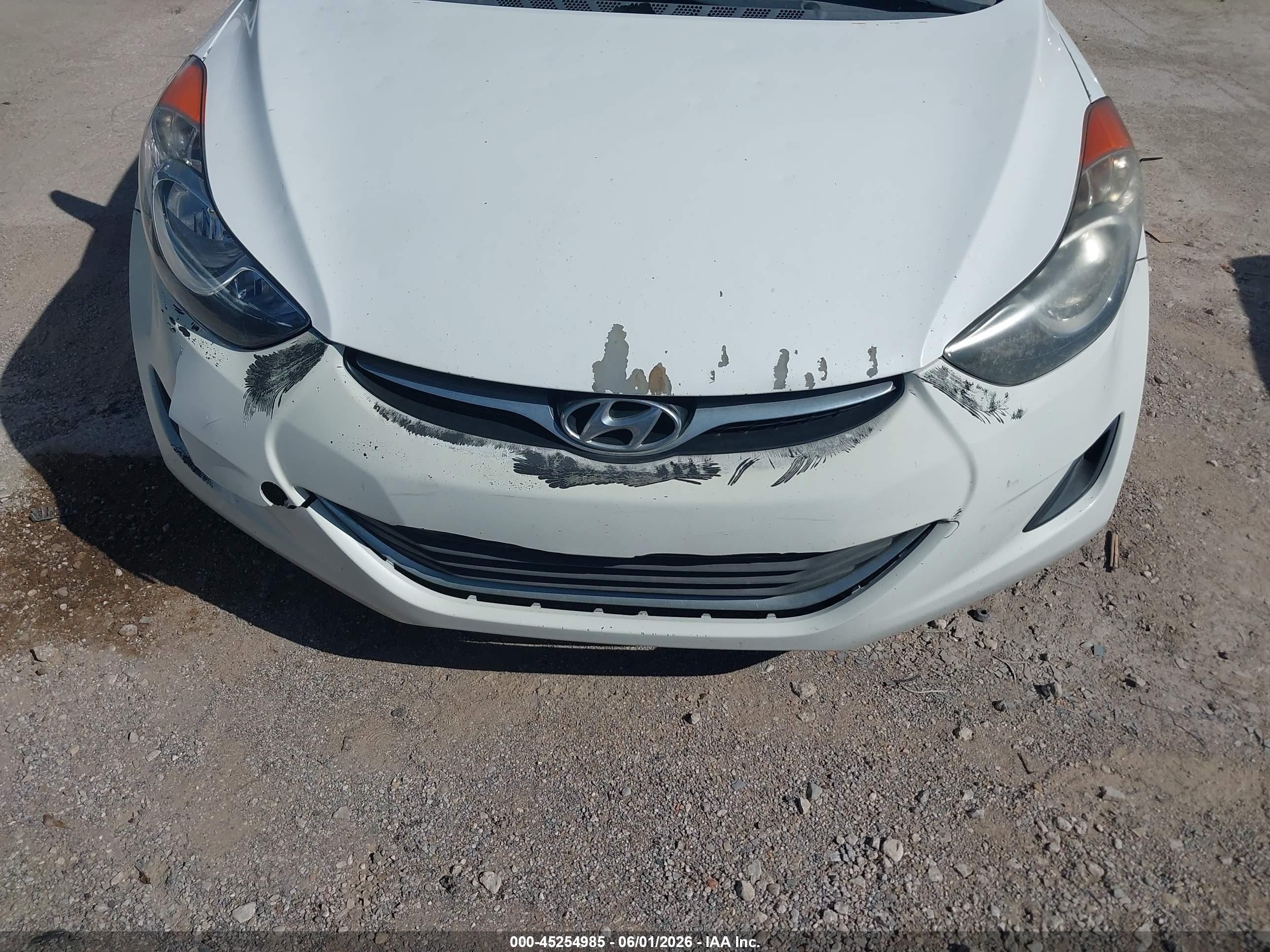 2013 Hyundai Elantra Gls Белый vin: 5NPDH4AE9DH189767