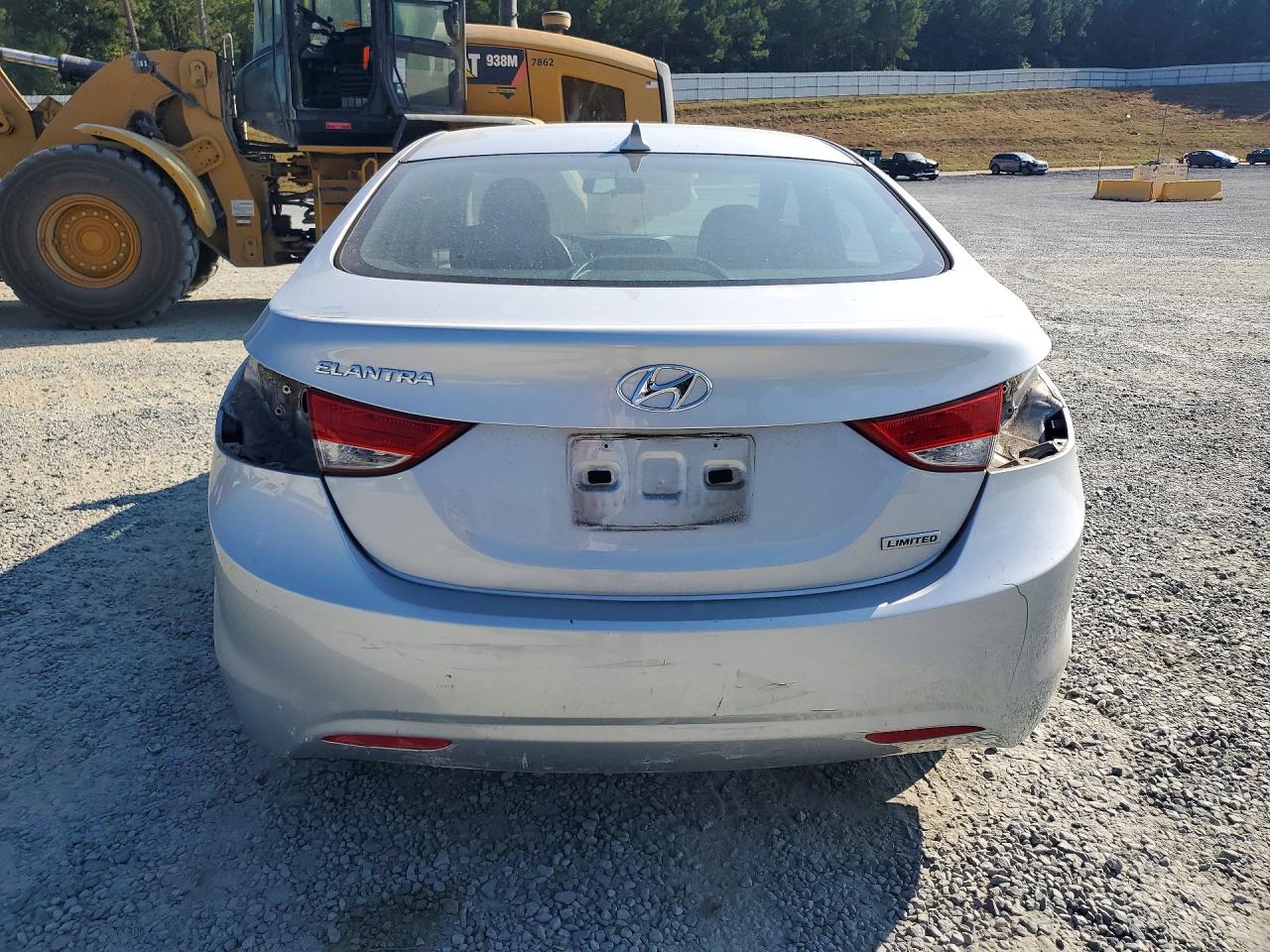 2013 Hyundai Elantra Limited Silver vin: 5NPDH4AE9DH189820