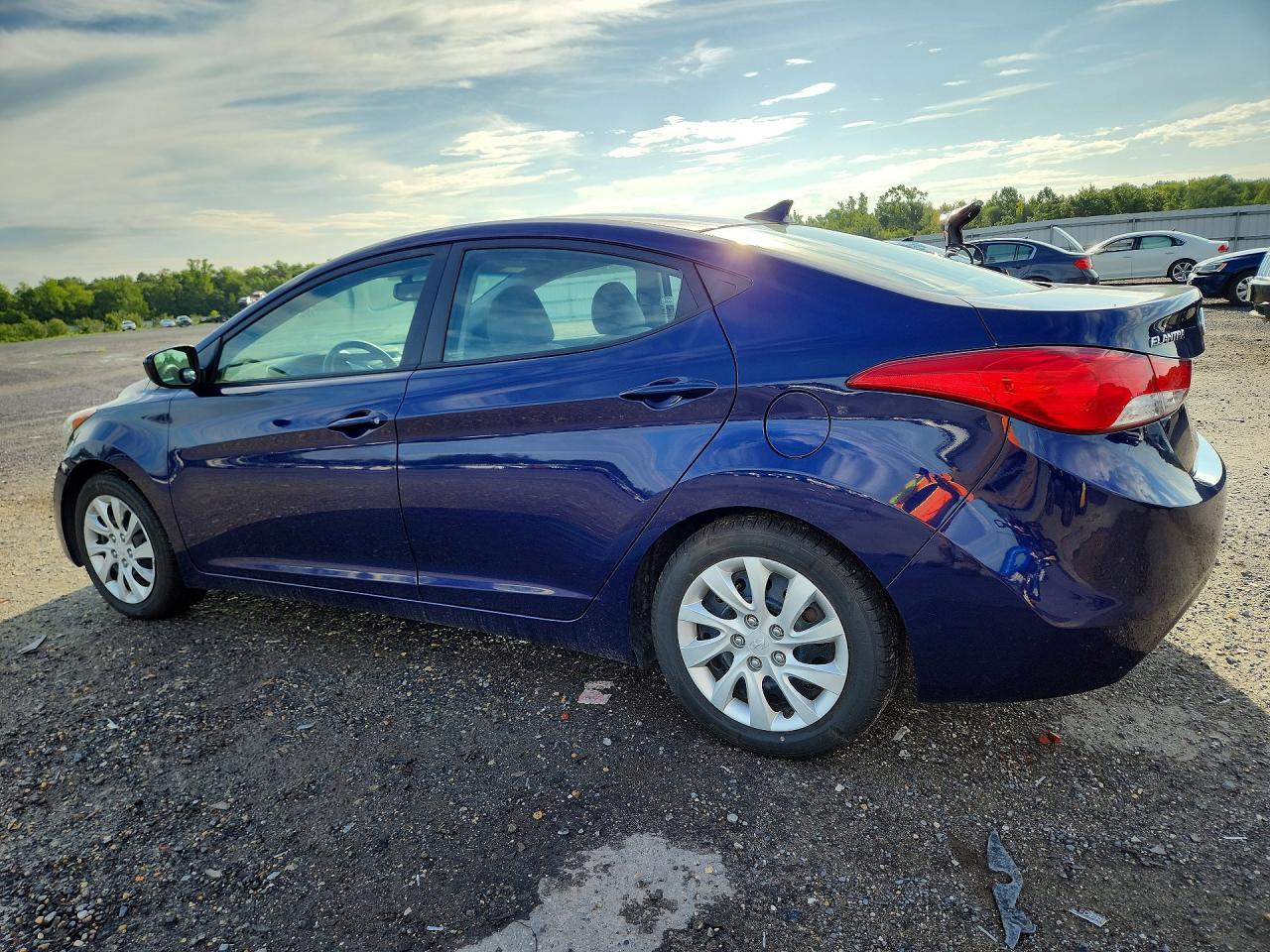 2013 Hyundai Elantra Gls Blue vin: 5NPDH4AE9DH199330