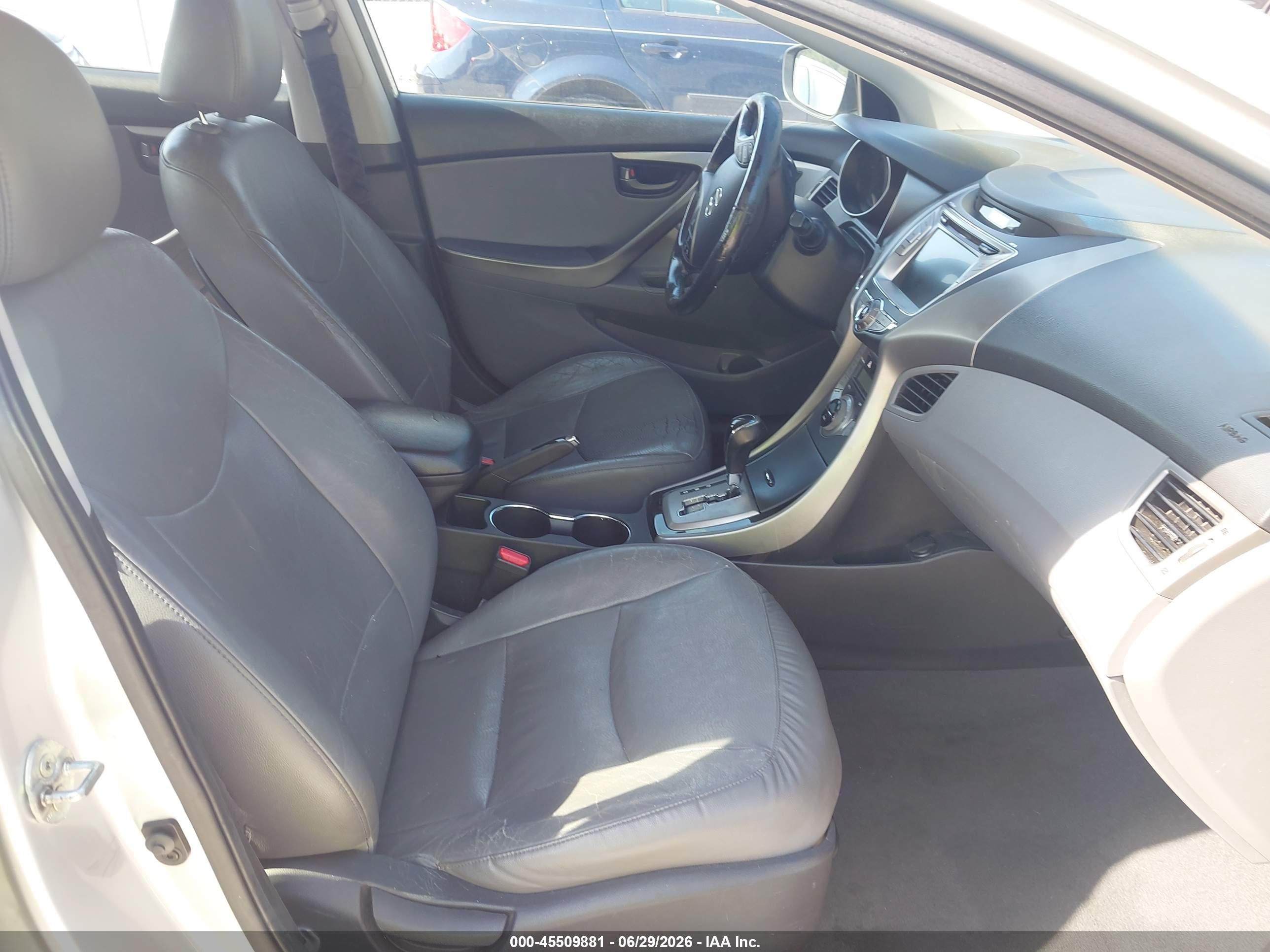 2013 Hyundai Elantra Limited Серебряный vin: 5NPDH4AE9DH207488