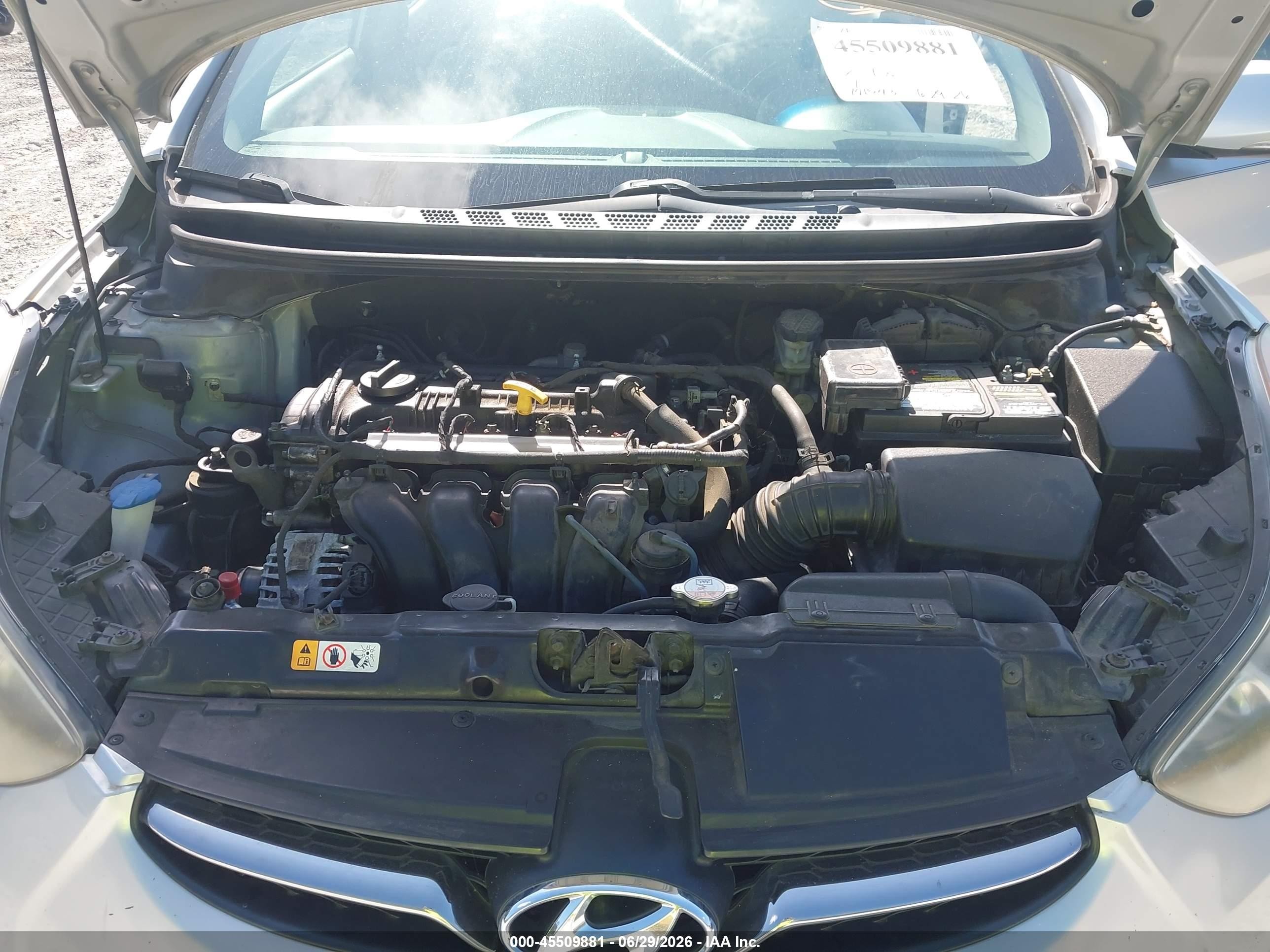2013 Hyundai Elantra Limited Серебряный vin: 5NPDH4AE9DH207488