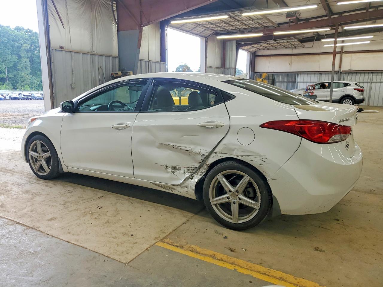 2013 Hyundai Elantra Limited White vin: 5NPDH4AE9DH211640