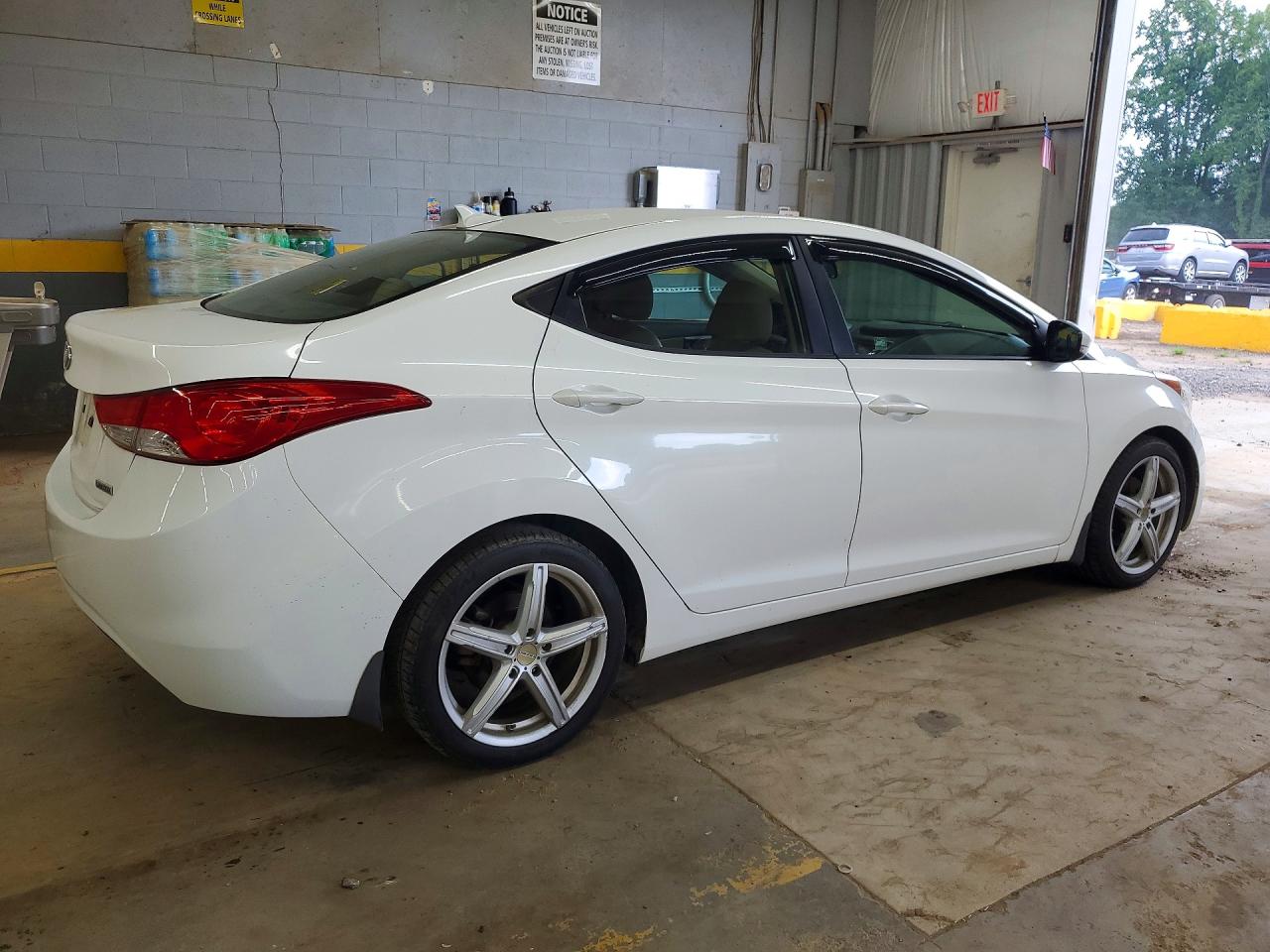 2013 Hyundai Elantra Limited White vin: 5NPDH4AE9DH211640