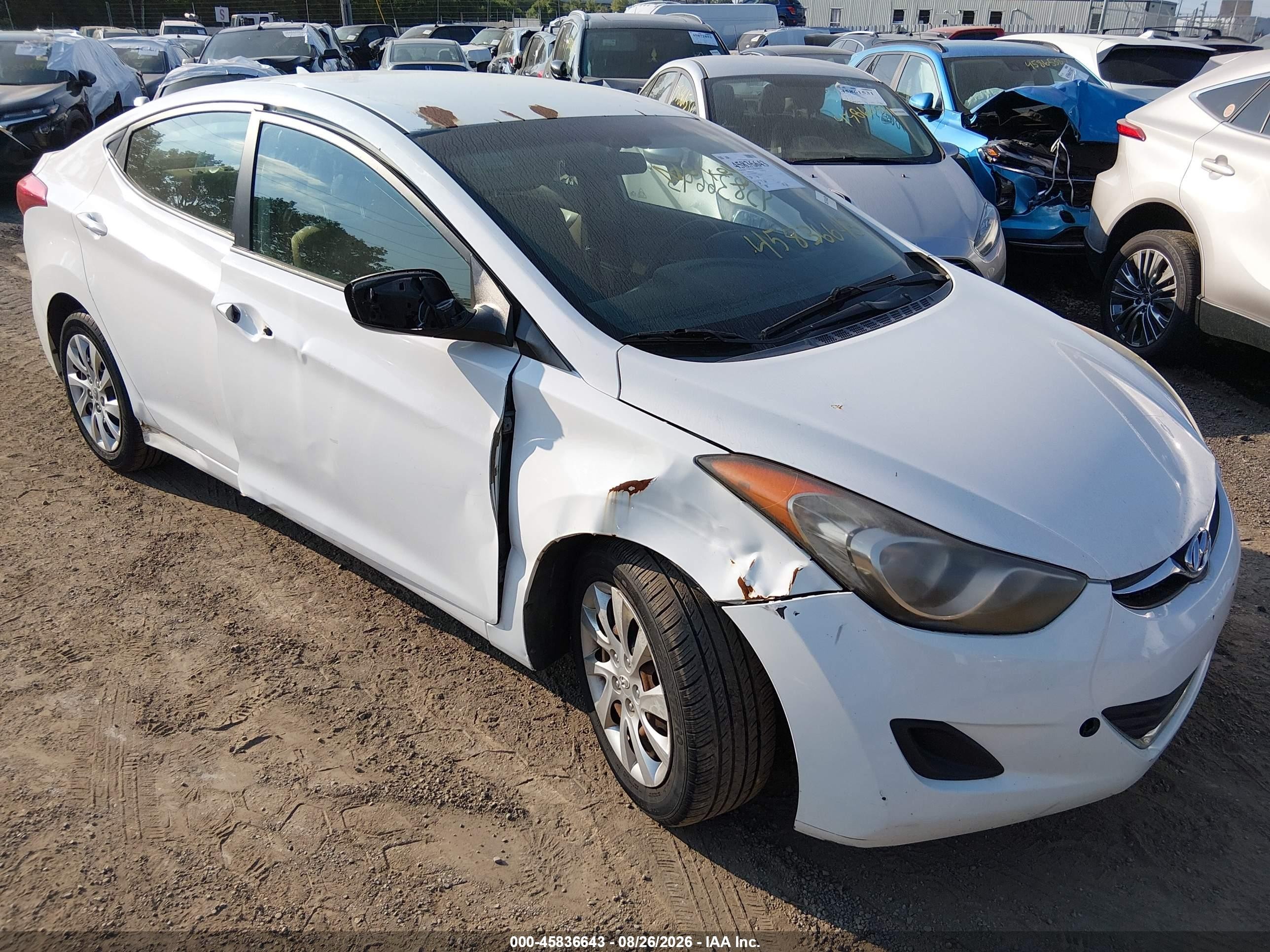2013 Hyundai Elantra Gls White vin: 5NPDH4AE9DH220810
