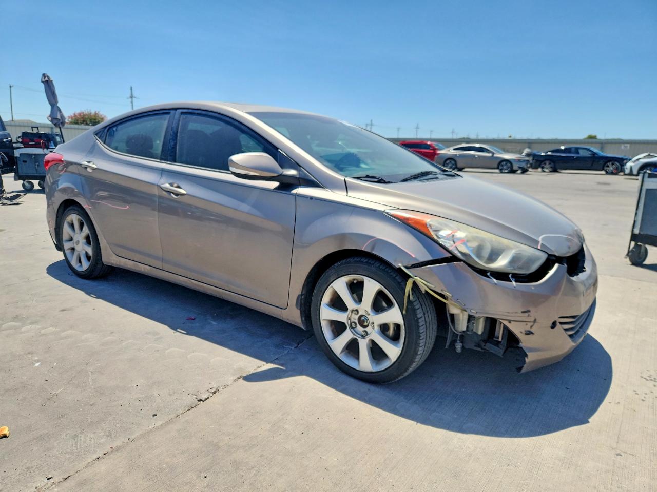 2013 Hyundai Elantra Limited Серебряный vin: 5NPDH4AE9DH243164