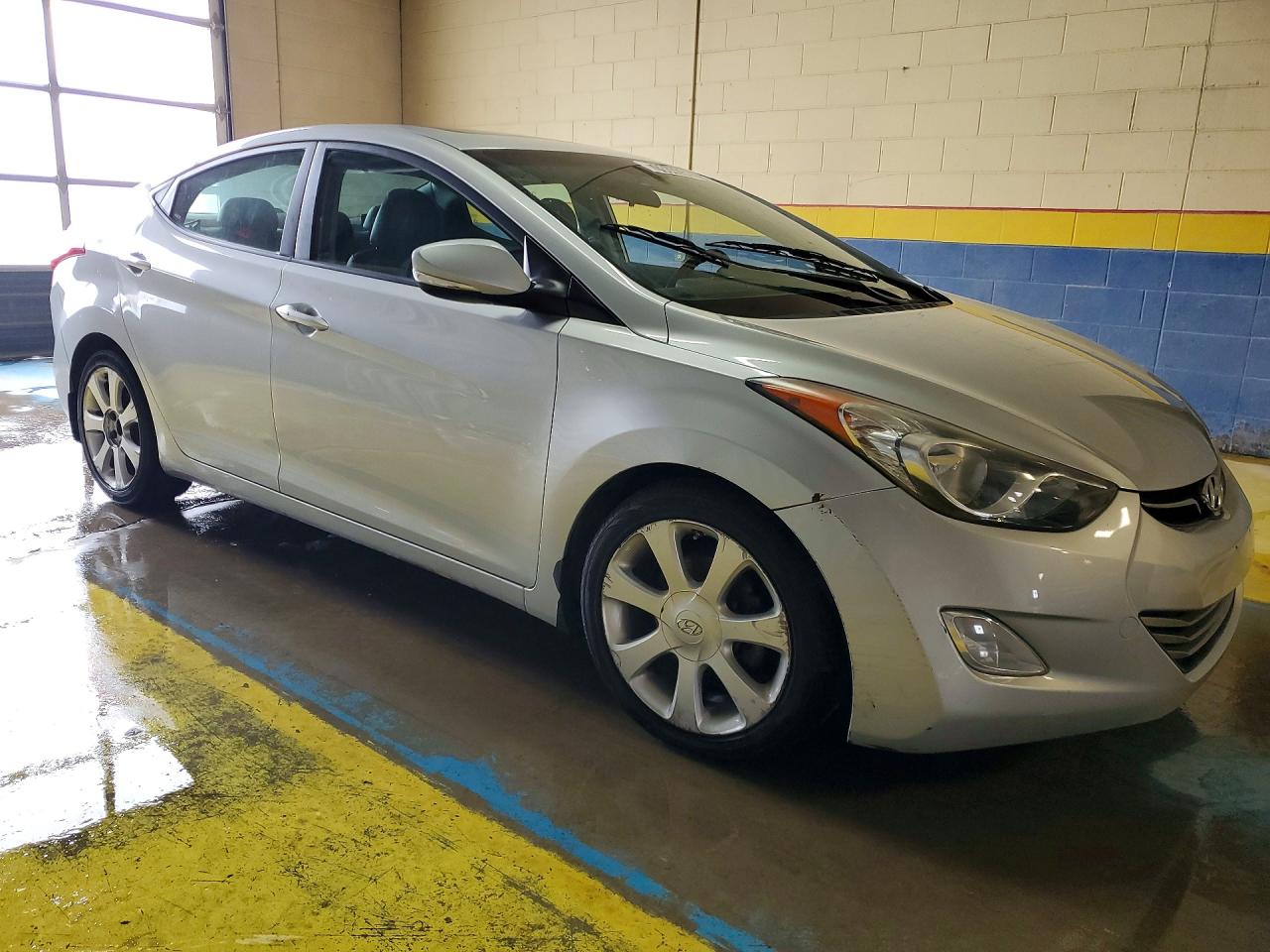 2013 Hyundai Elantra Limited Silver vin: 5NPDH4AE9DH249045