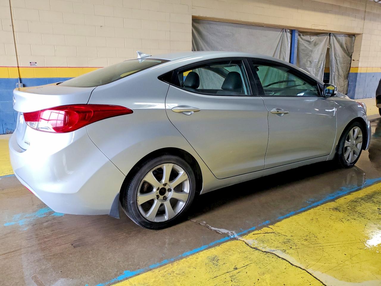 2013 Hyundai Elantra Limited Silver vin: 5NPDH4AE9DH249045