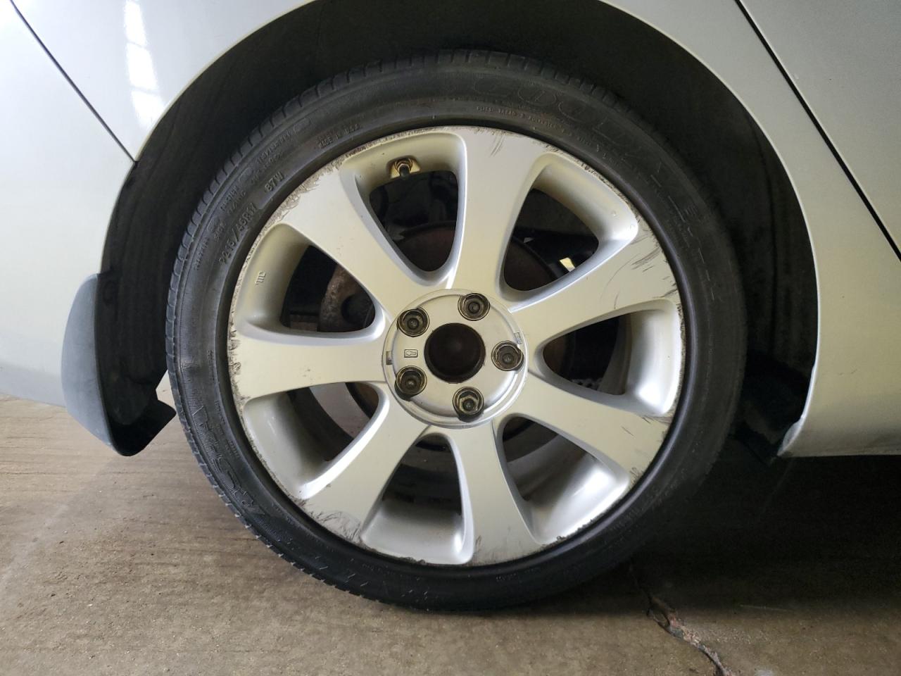 2013 Hyundai Elantra Limited Silver vin: 5NPDH4AE9DH249045 Damage: Right Rear Wheel, Curb Rash, > 12 Inches