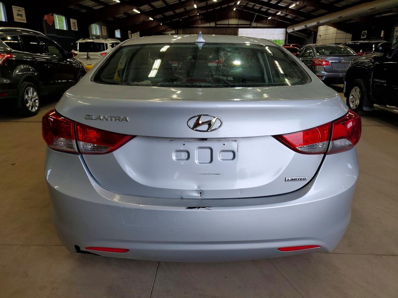 2013 Hyundai Elantra Limited Silver vin: 5NPDH4AE9DH268050
