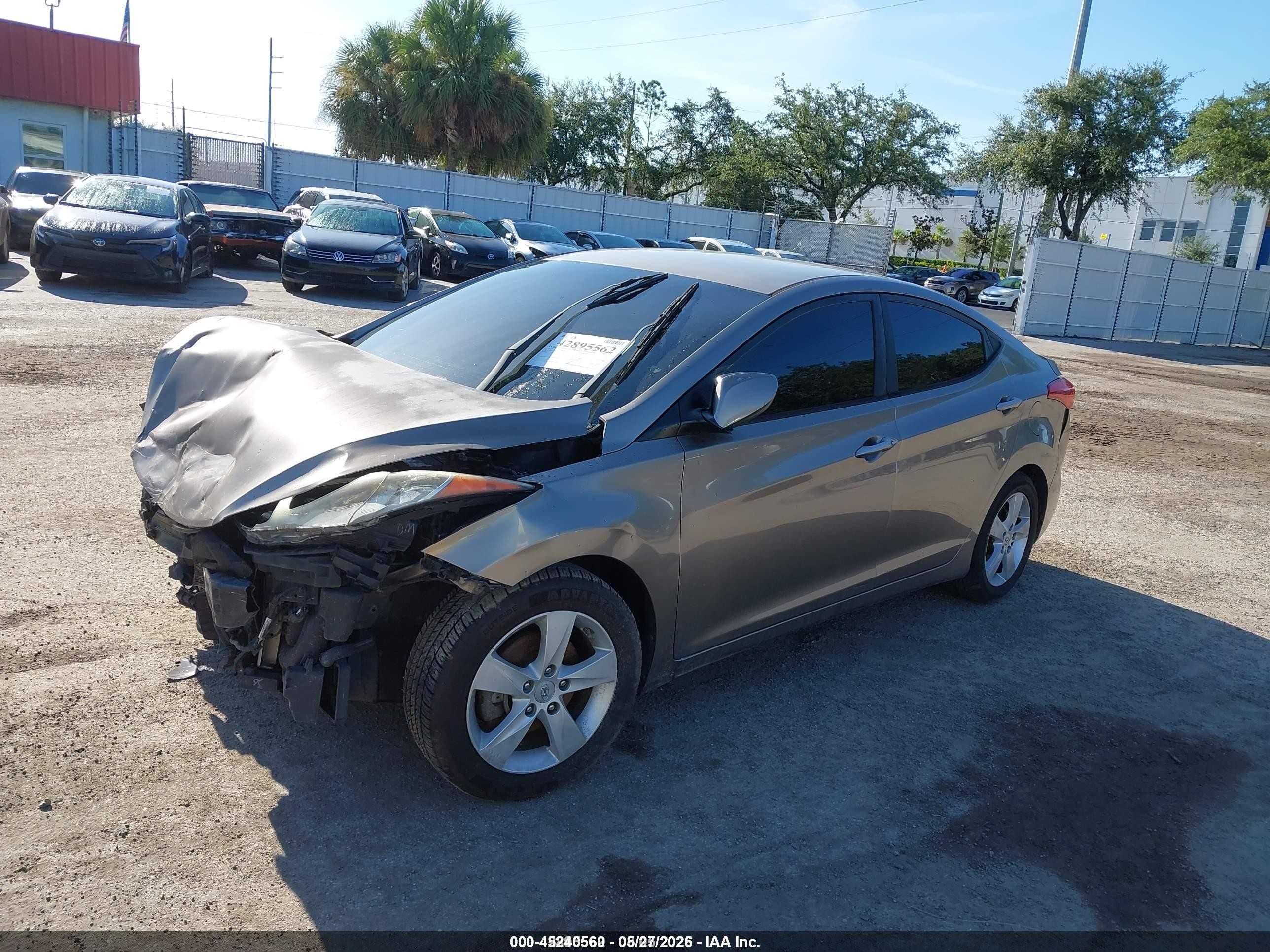 2013 Hyundai Elantra Gls/limited Gold vin: 5NPDH4AE9DH276083