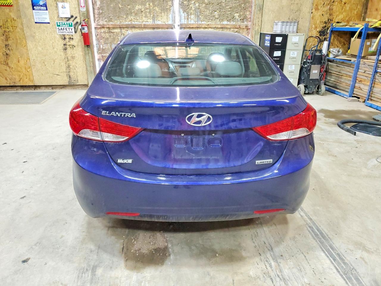 2013 Hyundai Elantra Limited Blue vin: 5NPDH4AE9DH317182