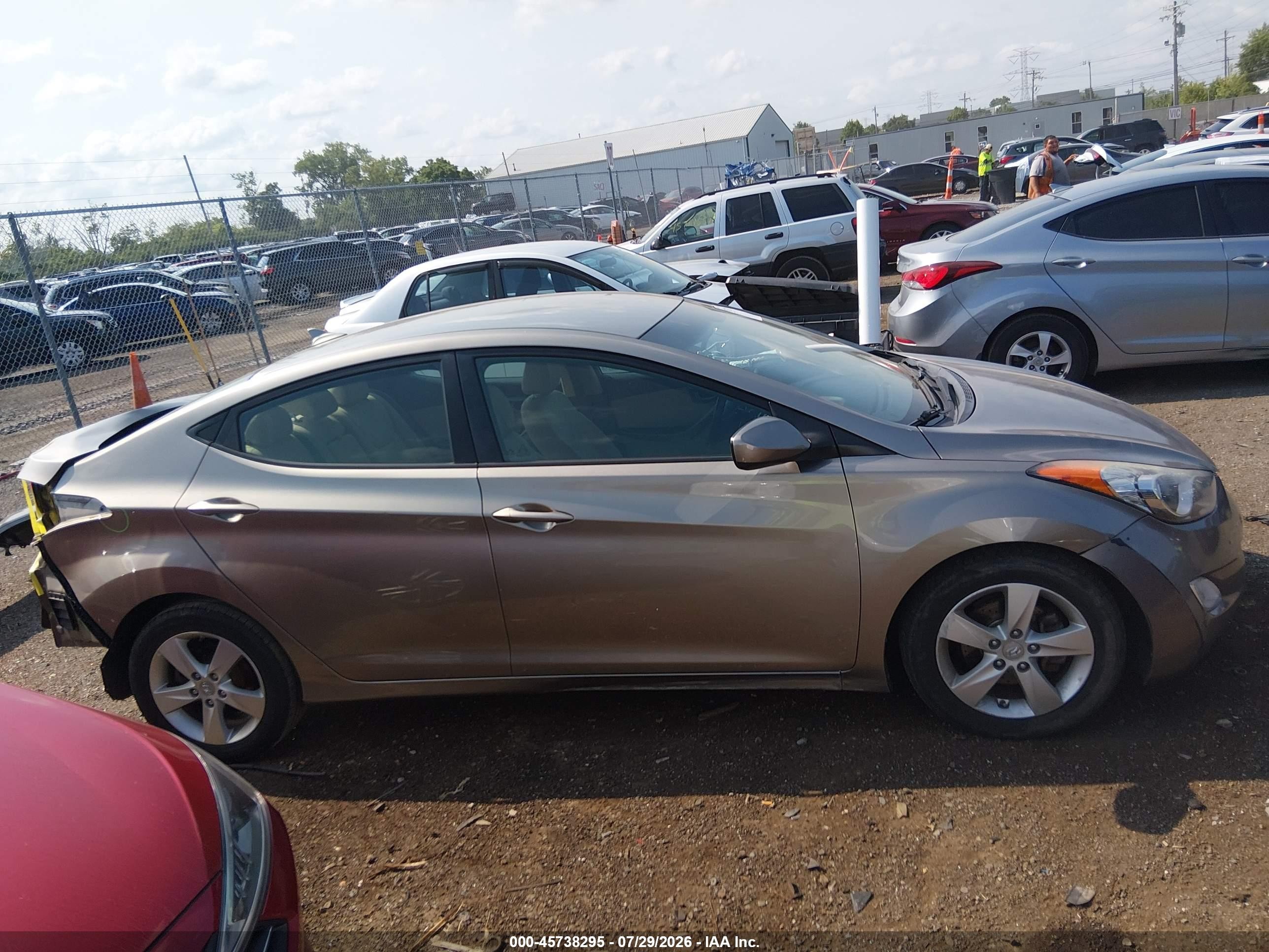 2013 Hyundai Elantra Gls Gold vin: 5NPDH4AE9DH319899
