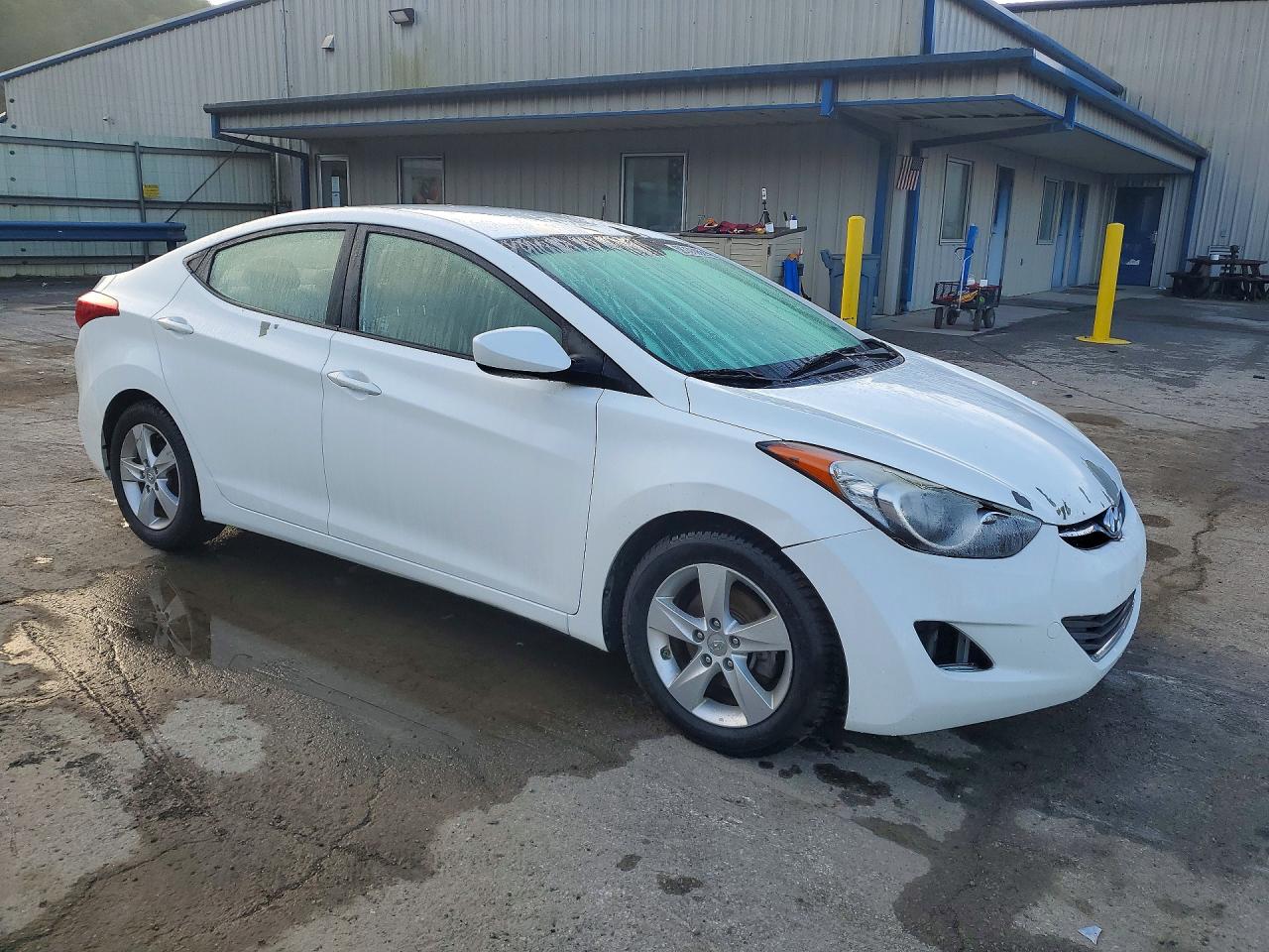 2013 Hyundai Elantra Gls White vin: 5NPDH4AE9DH319983