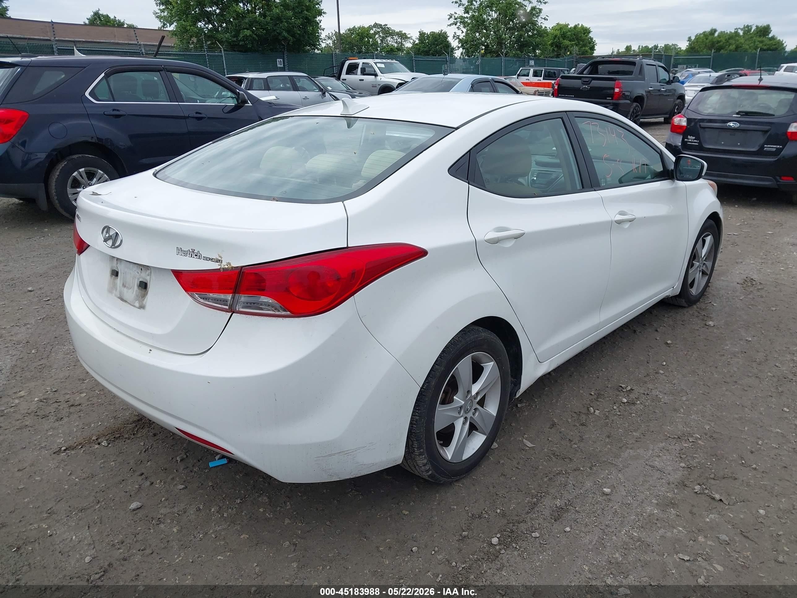 2013 Hyundai Elantra Gls White vin: 5NPDH4AE9DH331163