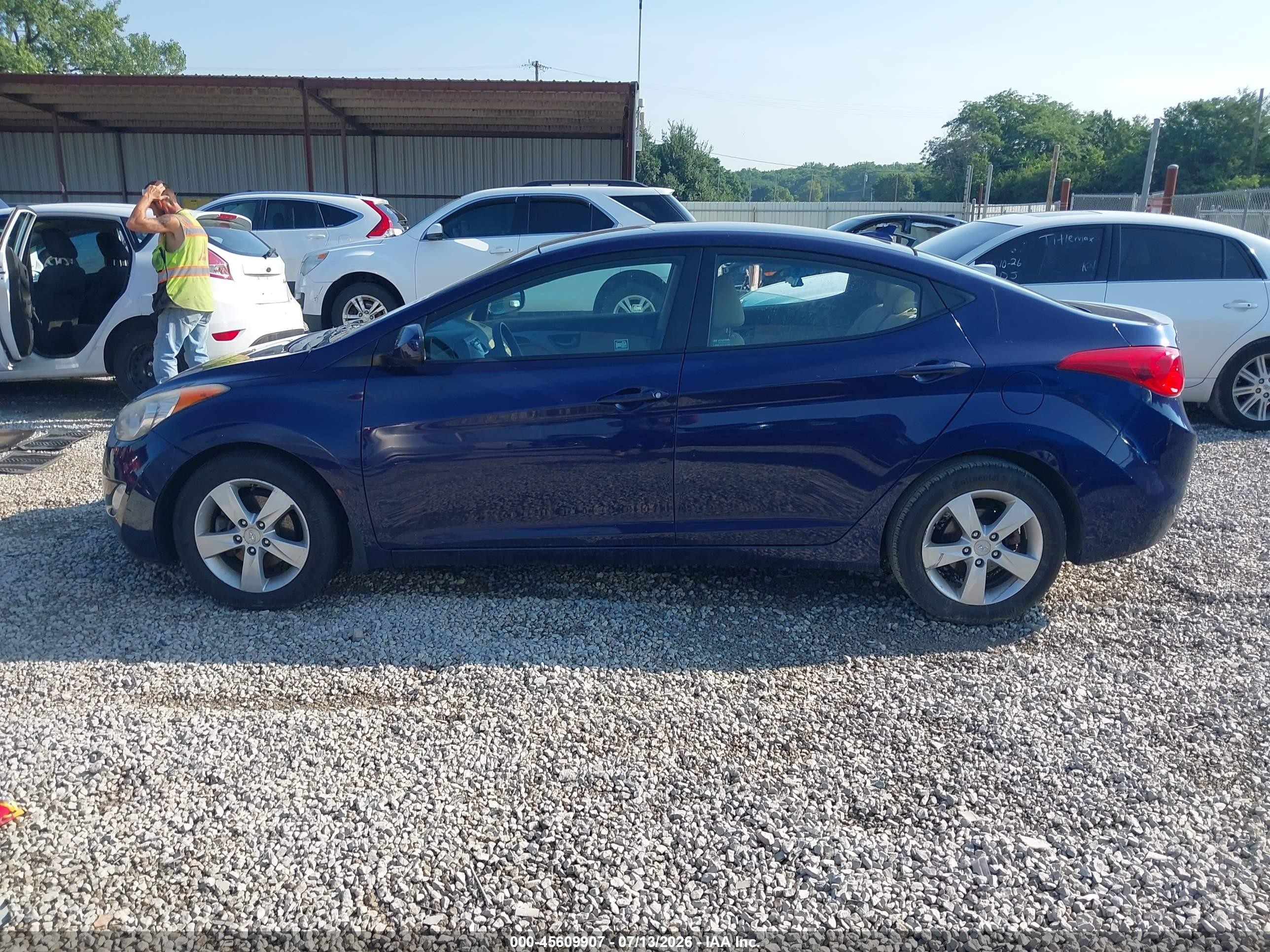 2013 Hyundai Elantra Gls Blue vin: 5NPDH4AE9DH331647